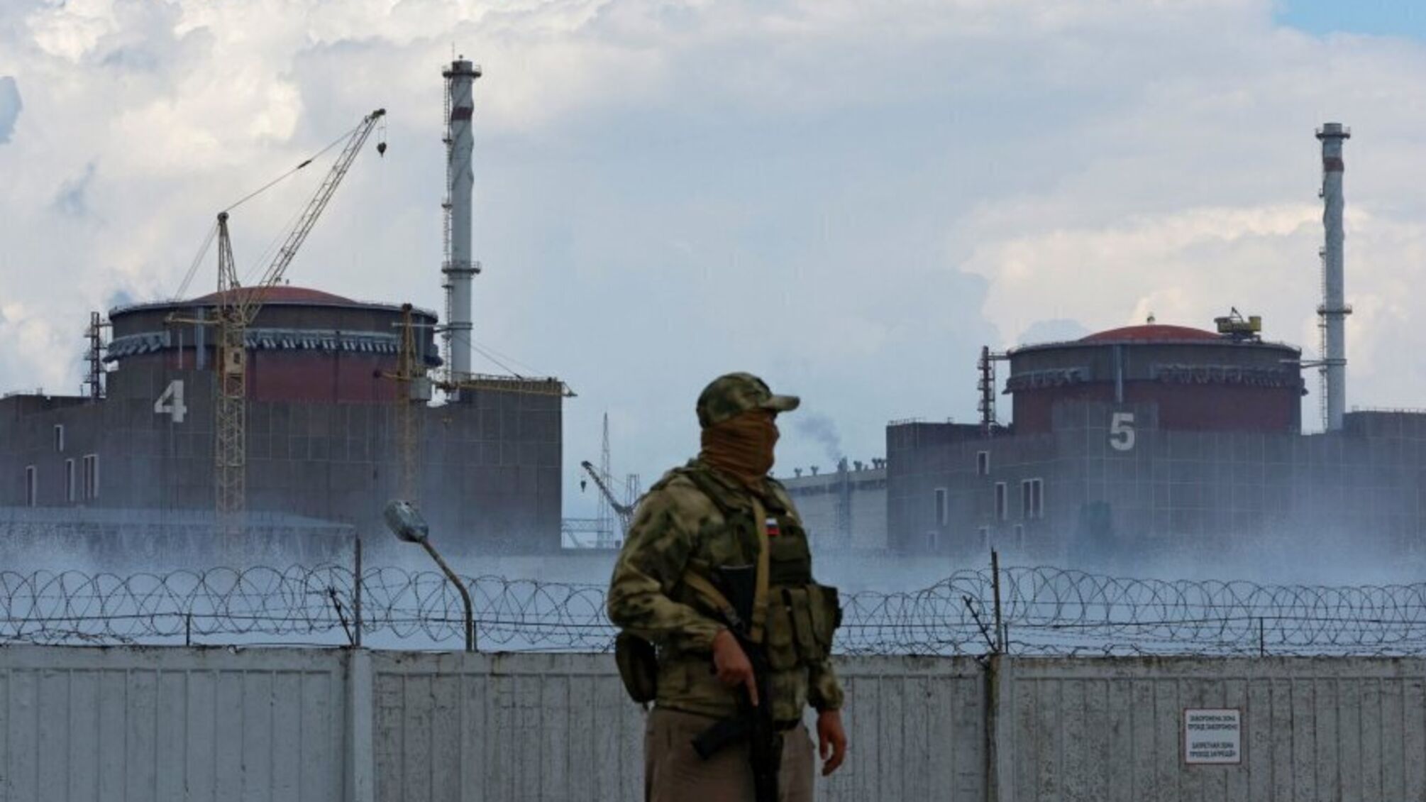Россияне планируют 'эвакуировать' из ЗАЭС более трех тысяч работников