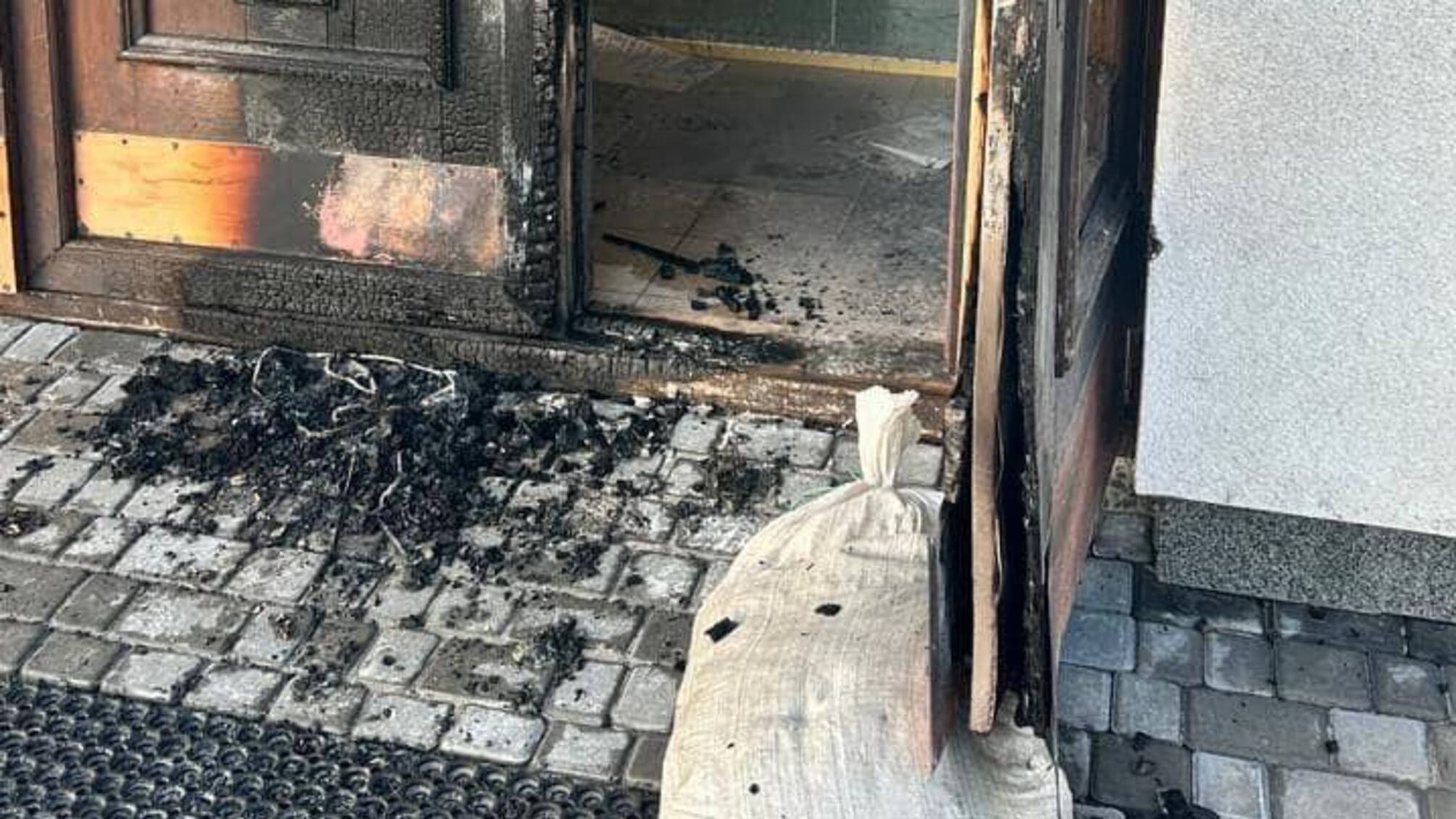 Во Львове злоумышленники подожгли церковь Рождества Пресвятой Богородицы УГКЦ: детали