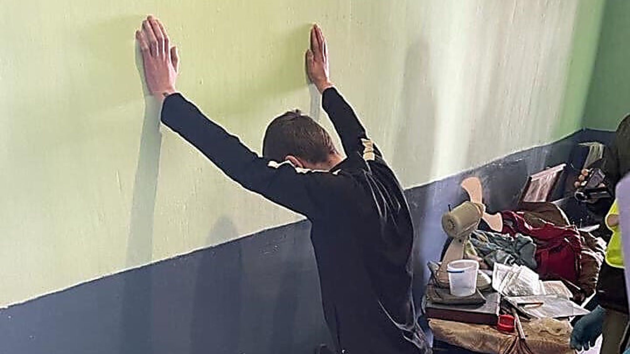 В Николаевской области «Зэк» в колонии занимался онлайн-мошенничествами