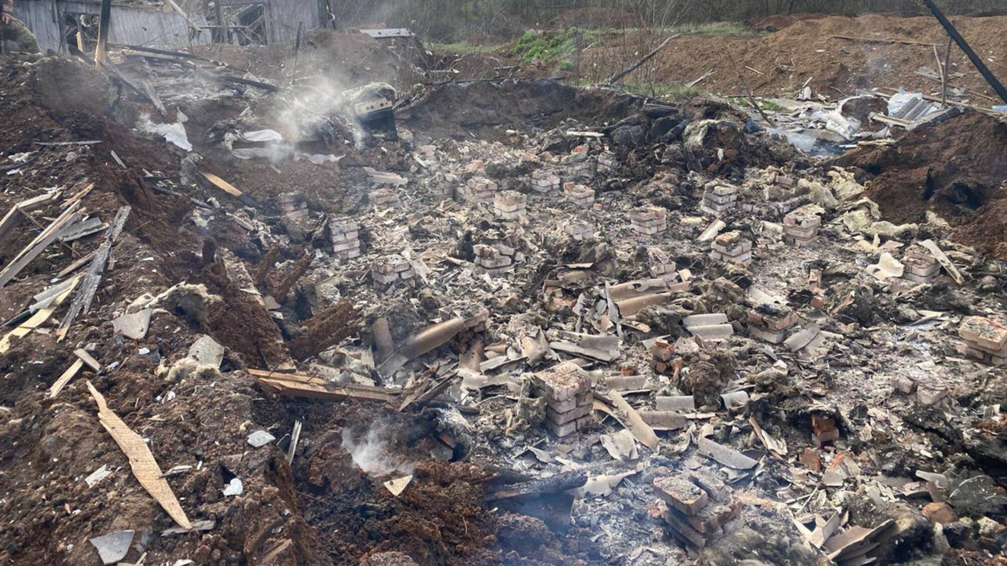 Росіяни завдали авіаційного удару по Вовчанську: є поранені та руйнування (фото)