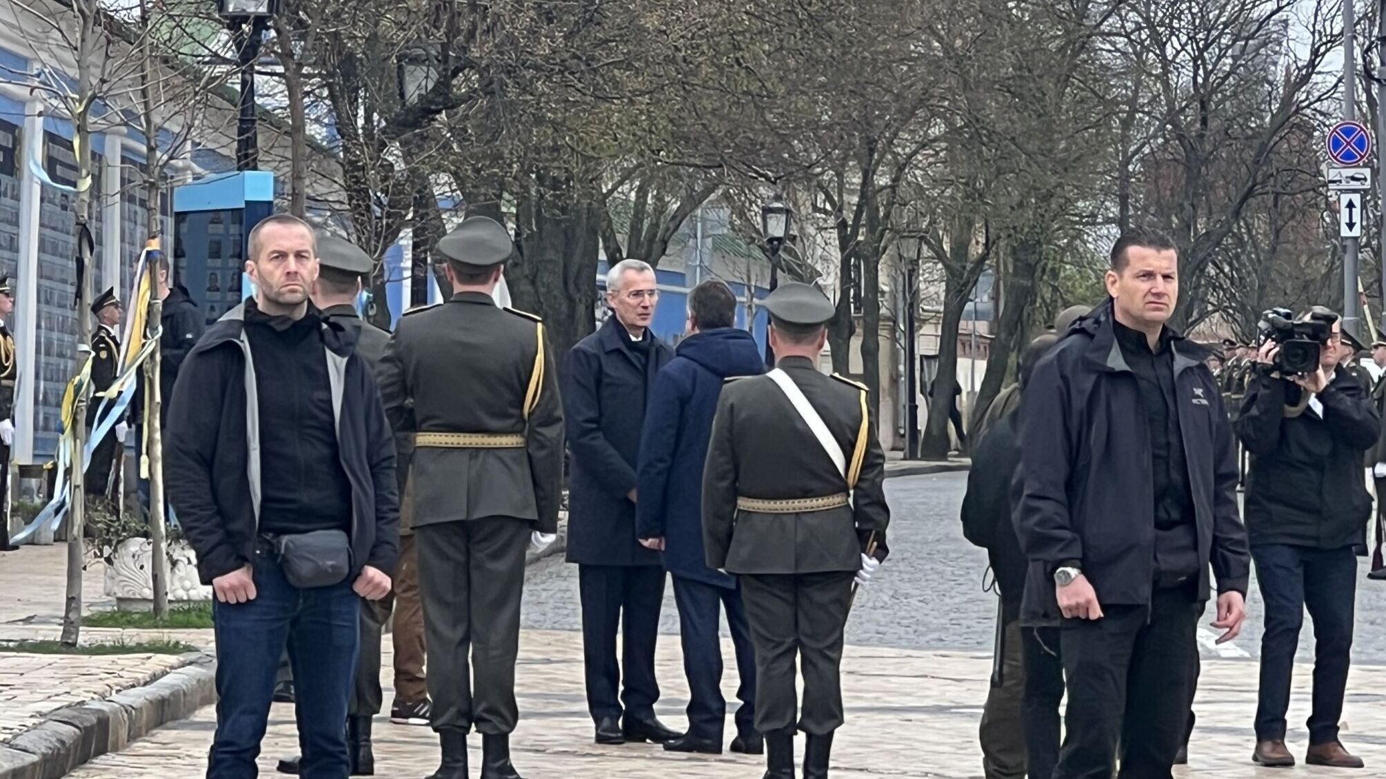 ЗМІ: До Києва приїхав генсек НАТО Столтенберг