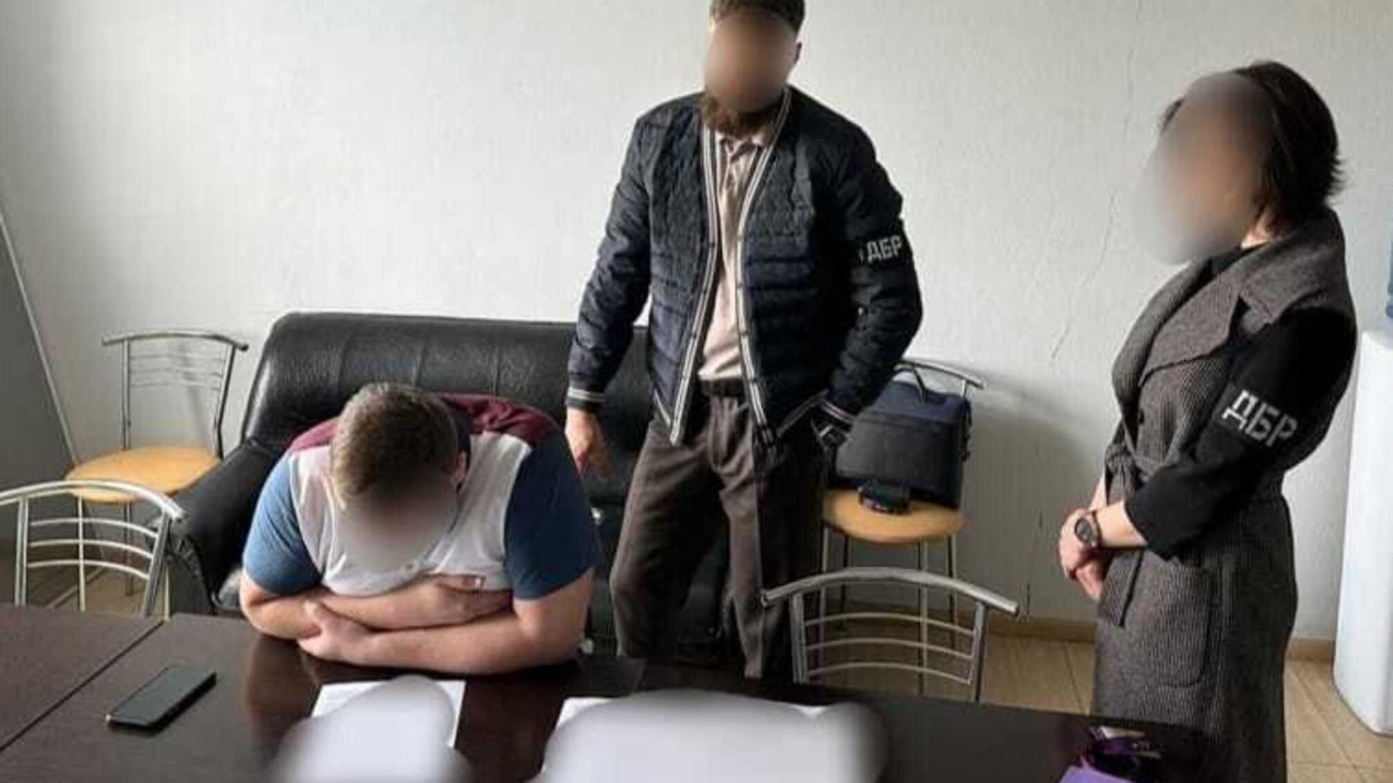 інспектор Київської митниці