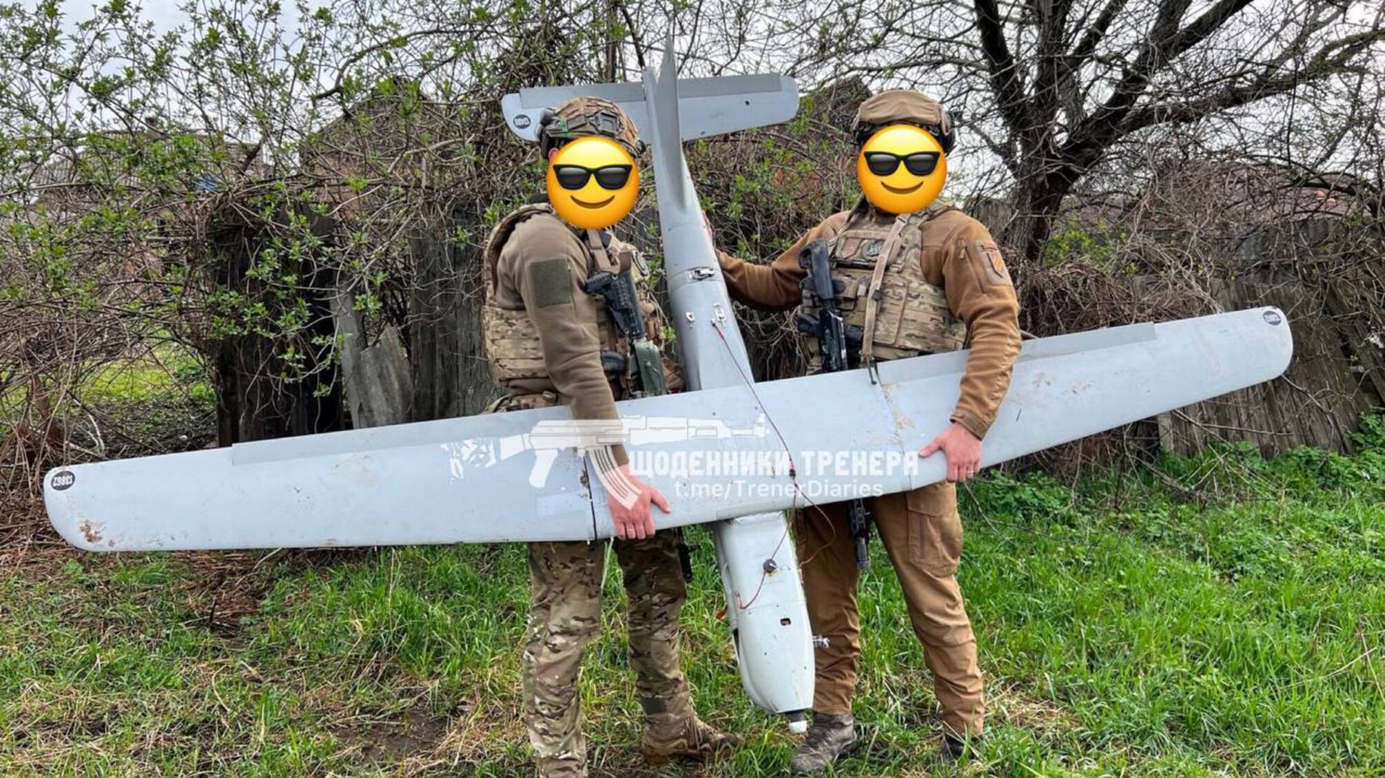 Бійці 3-ї ОШБр ЗСУ з трофейним 'Орланом'