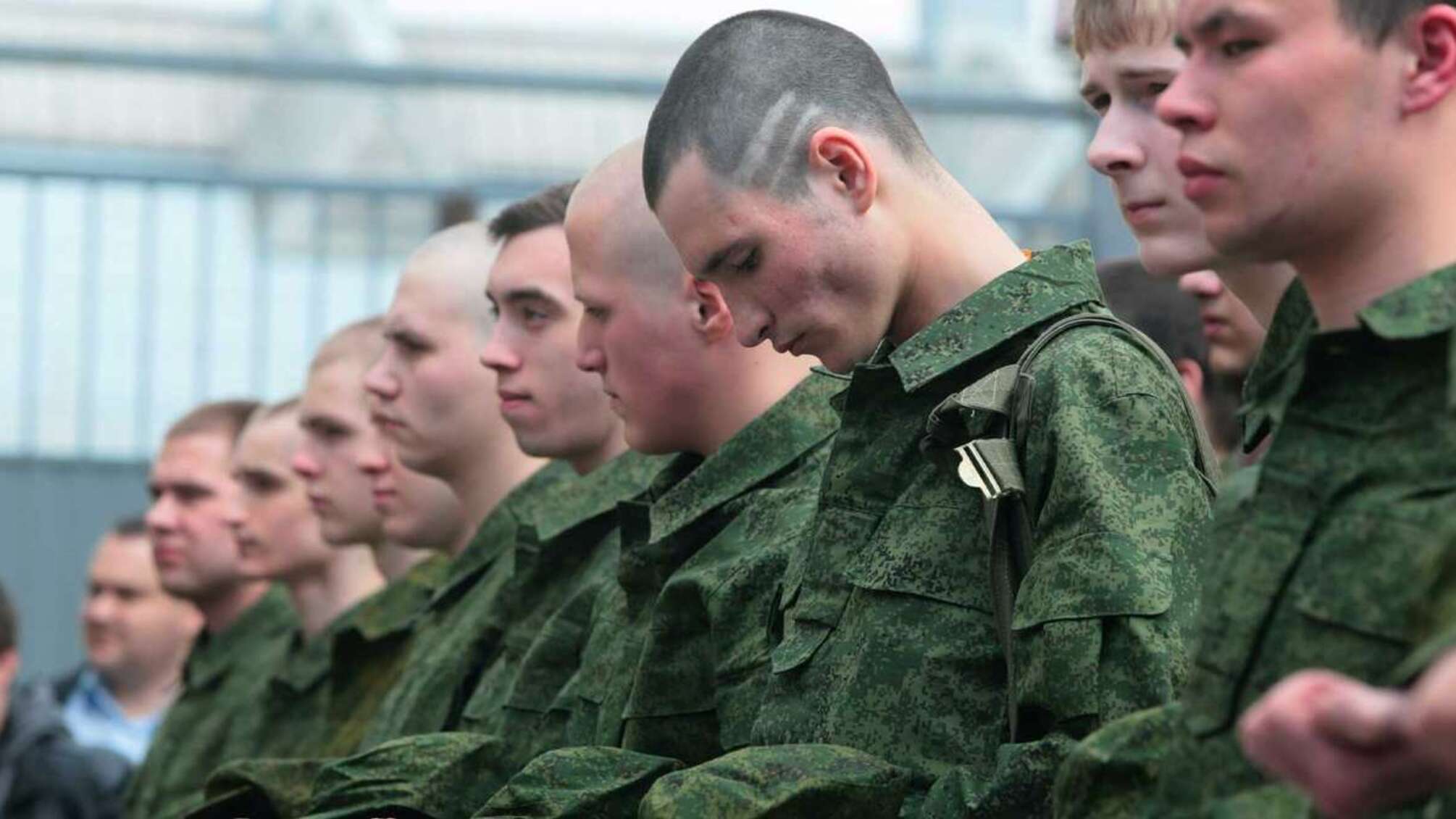 В рф начали призывать резервистов: к осени кремль планирует увеличить армию на 400 тысяч человек