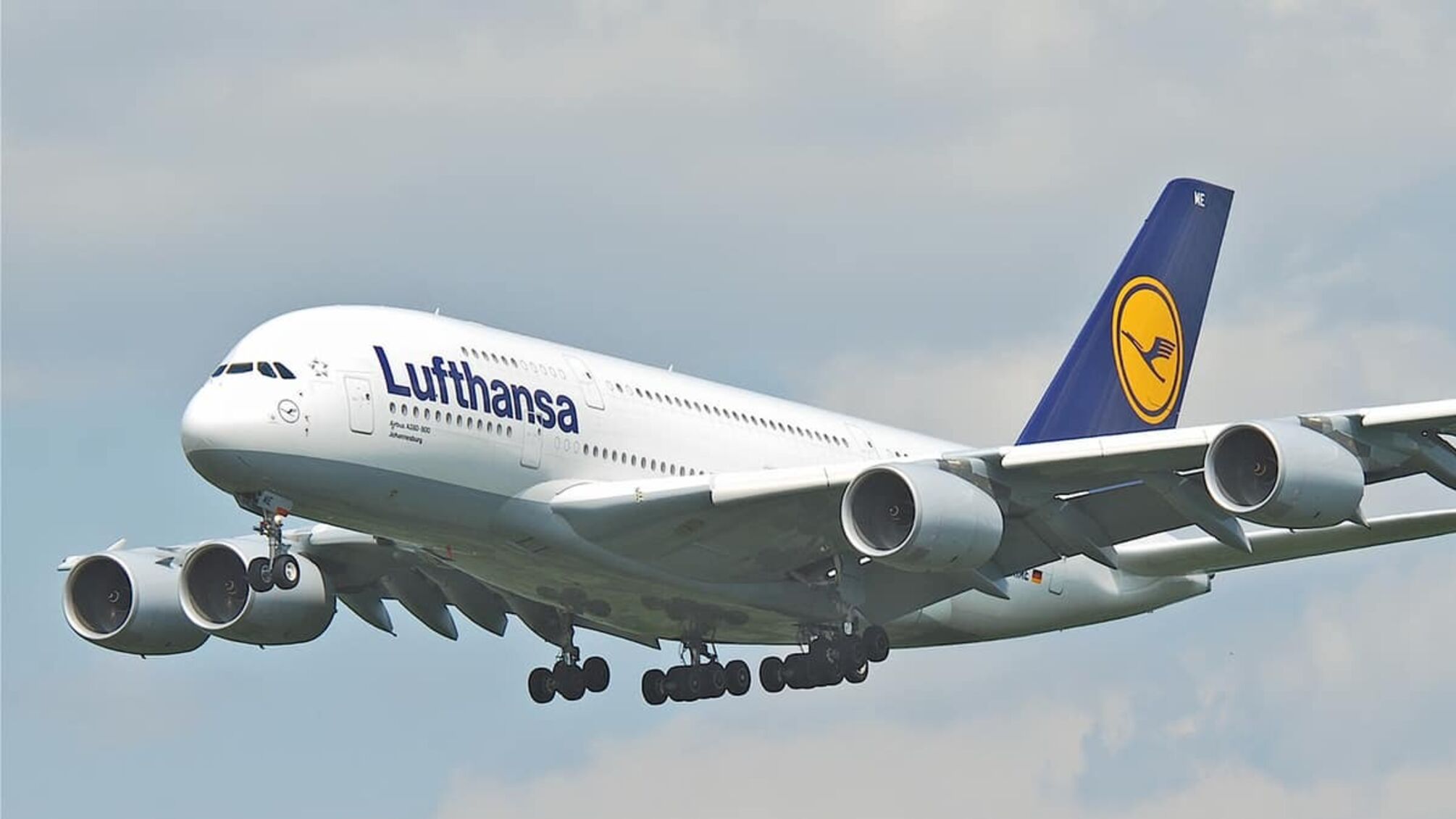 Немецкая авиакомпания 'потеряла' багаж украинской делегации