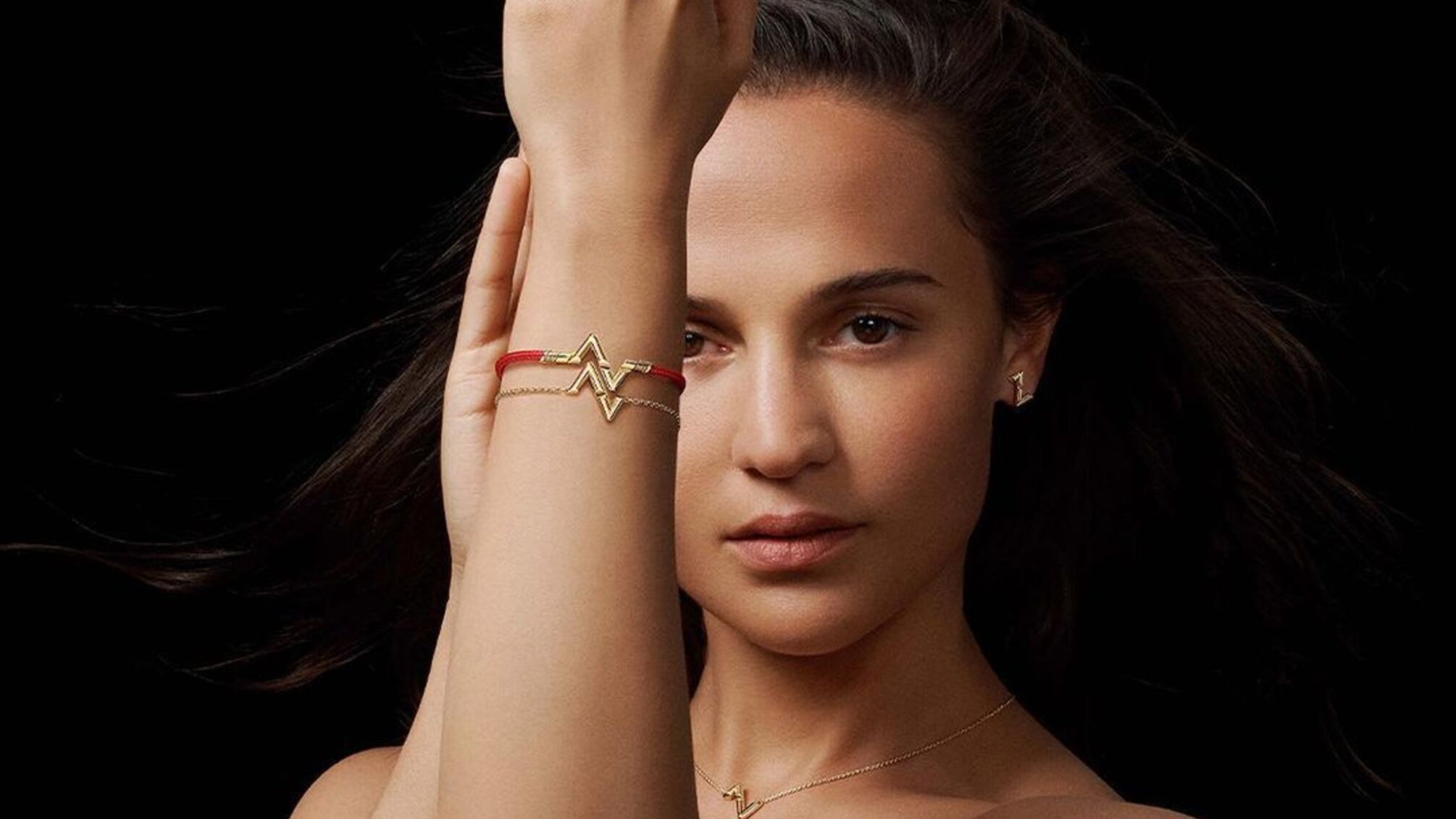 Louis Vuitton осудили за прикраси з літерою Z