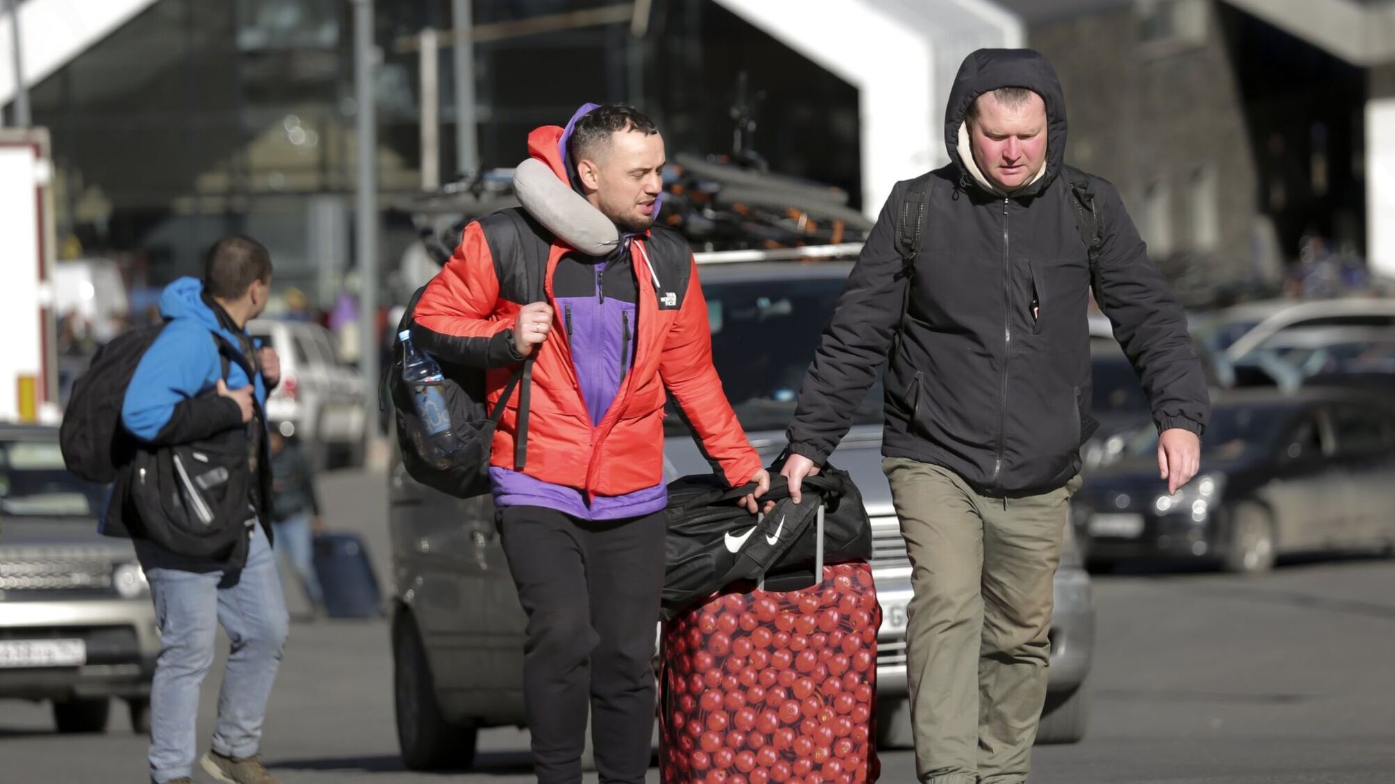 Сколько россиян сбежало из россии в 2022 году