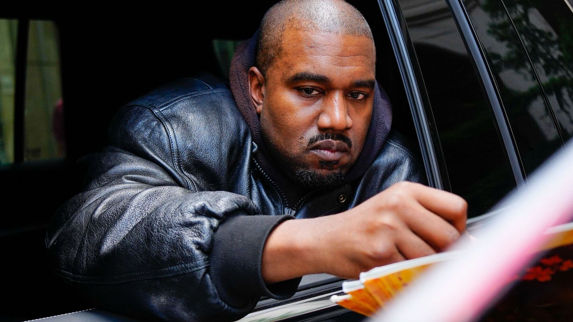 Канье Вест – начинал карьеру как талантливый продюсер, продолжил – как рэп-исполнитель