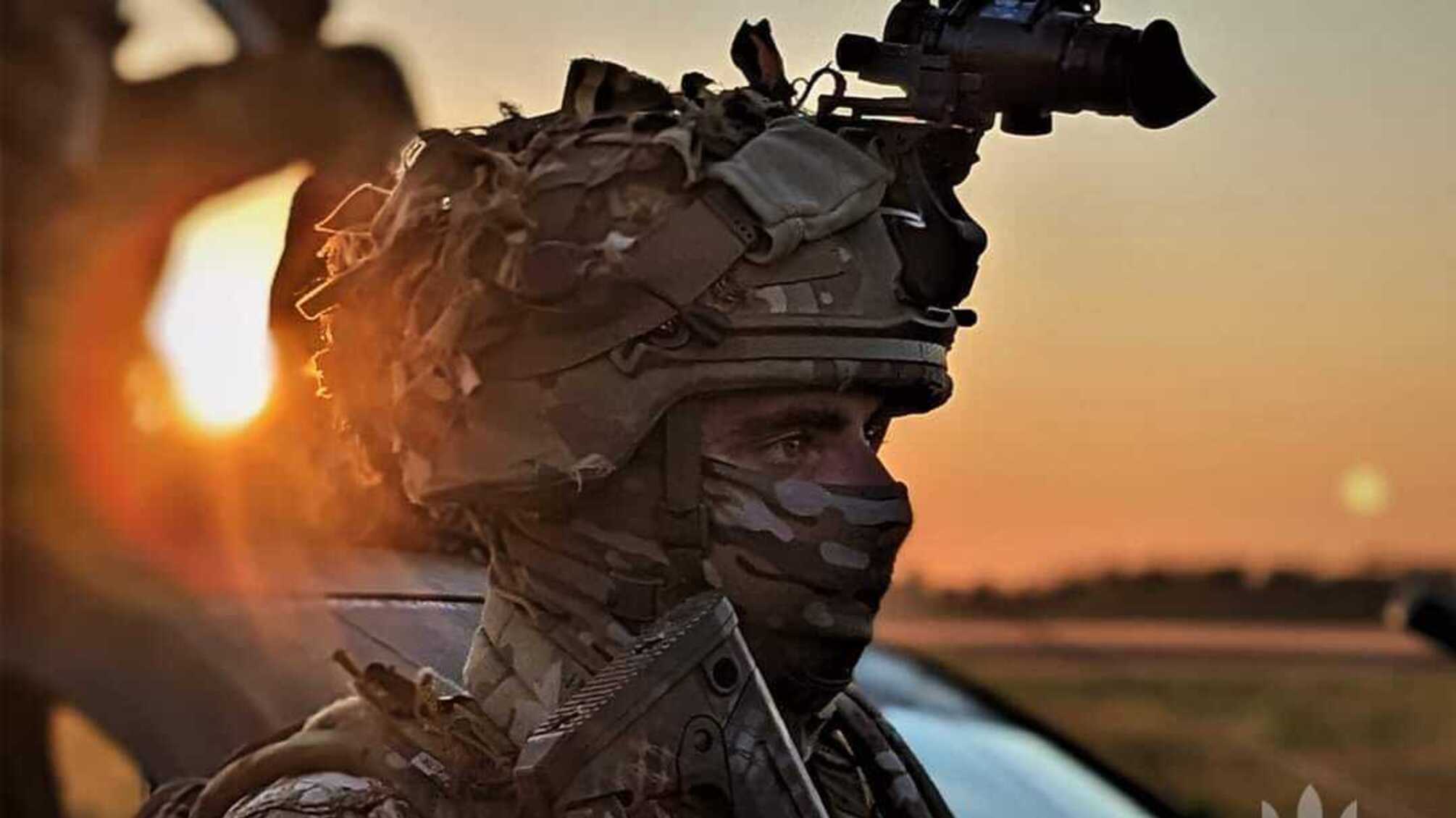 Спецназначенец ВСУ в полном боевом снаряжении