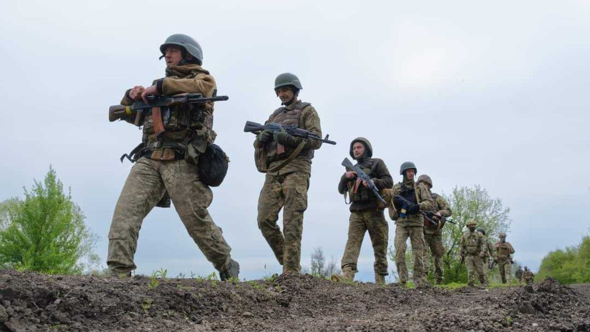 Українські військові на передовій 