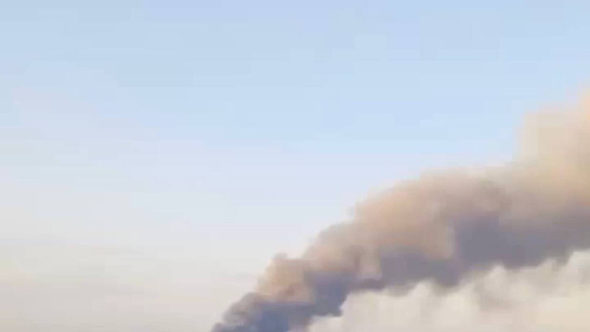 Взрывы в оккупированном Геническом: детонирует склад россиян (видео)