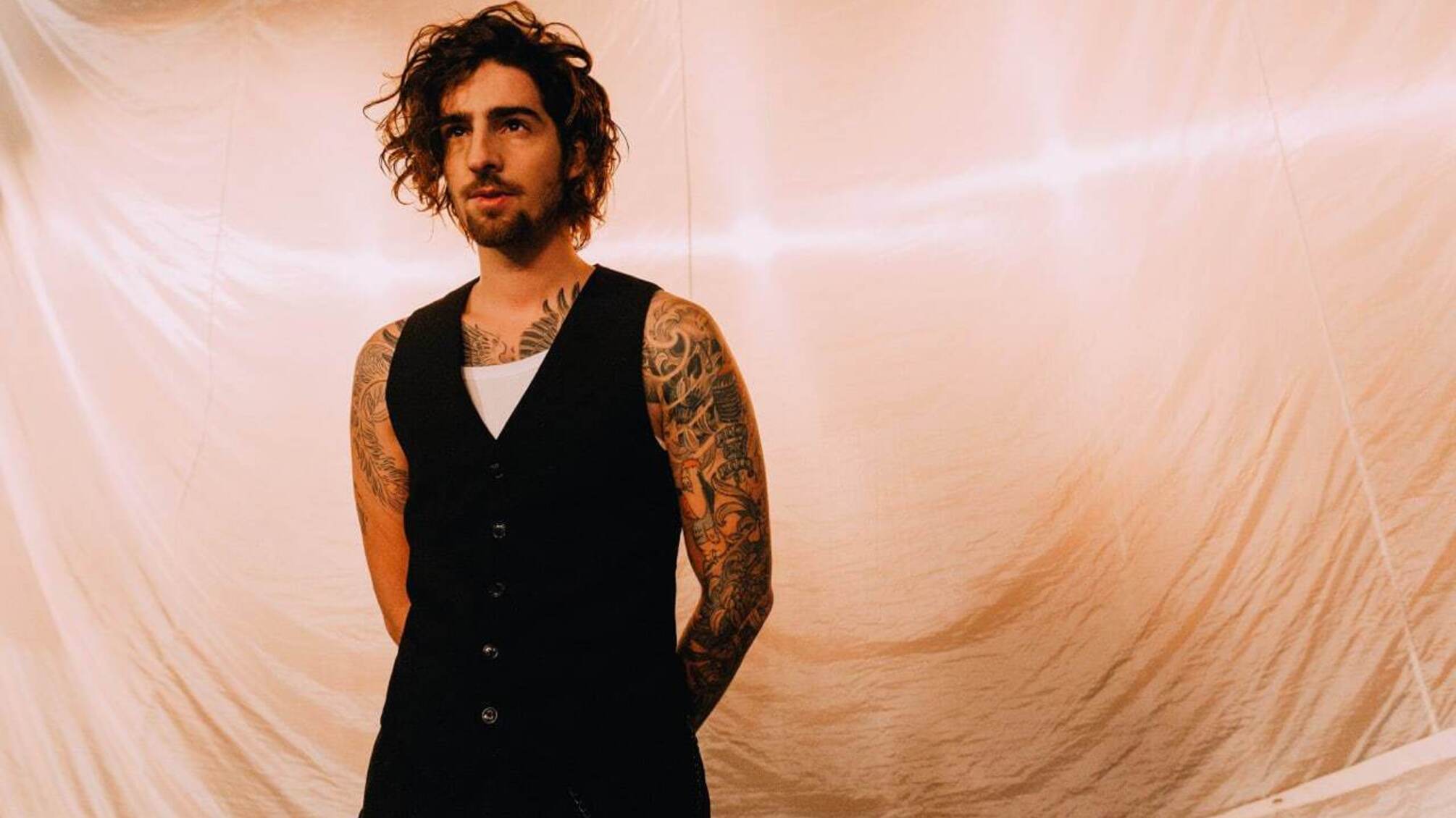 Украинский певец Дантес