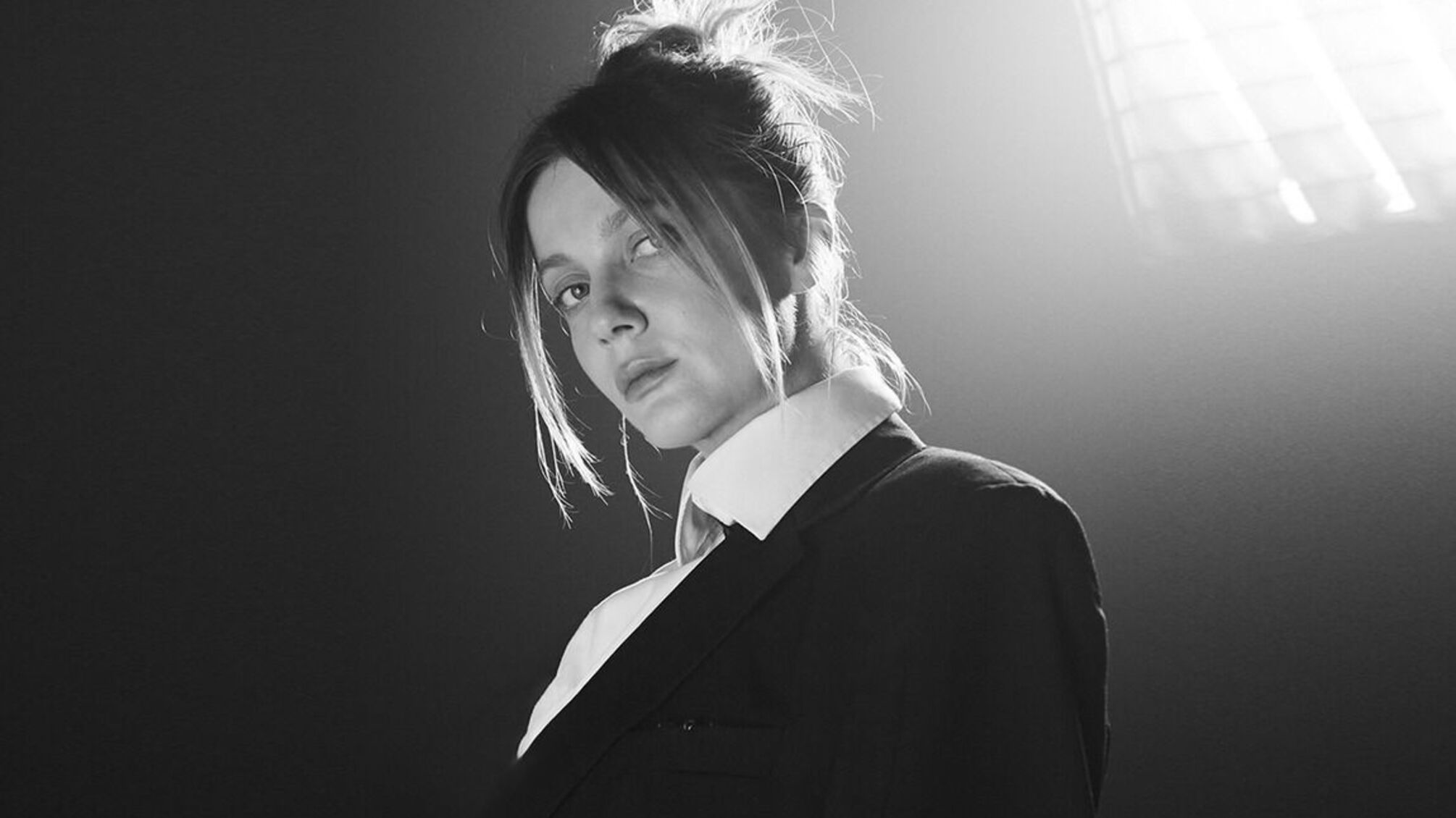 Украинская певица KOLA