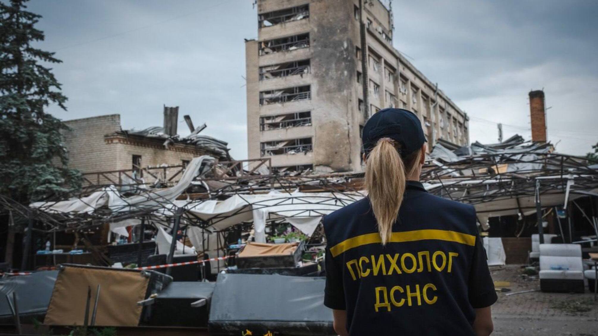 Ракетний удар по Краматорську: в ДСНС повідомили про нову жертву, яку витягнули з-під завалів