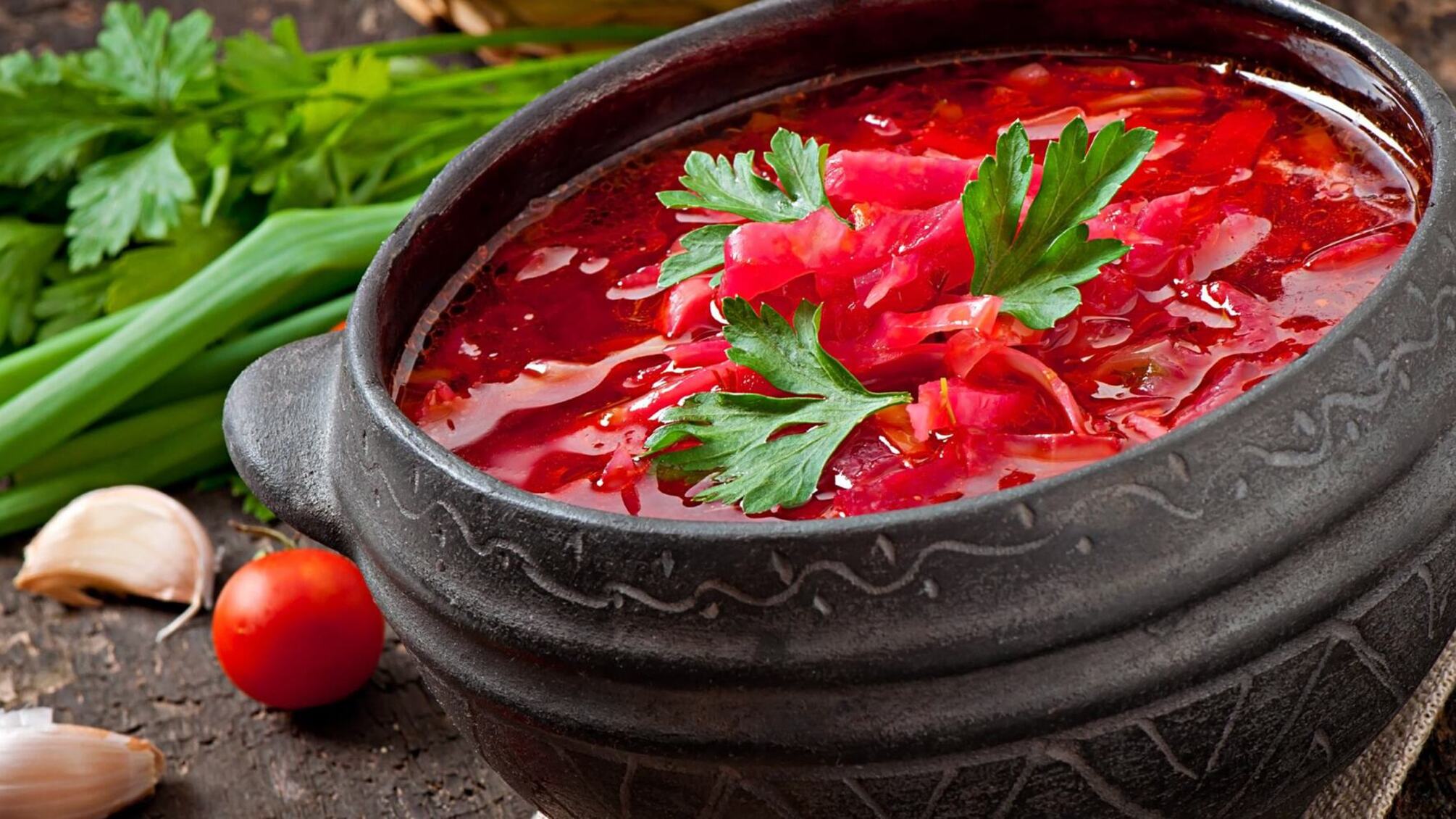 Как приготовить красный борщ: пошаговый рецепт (видео)