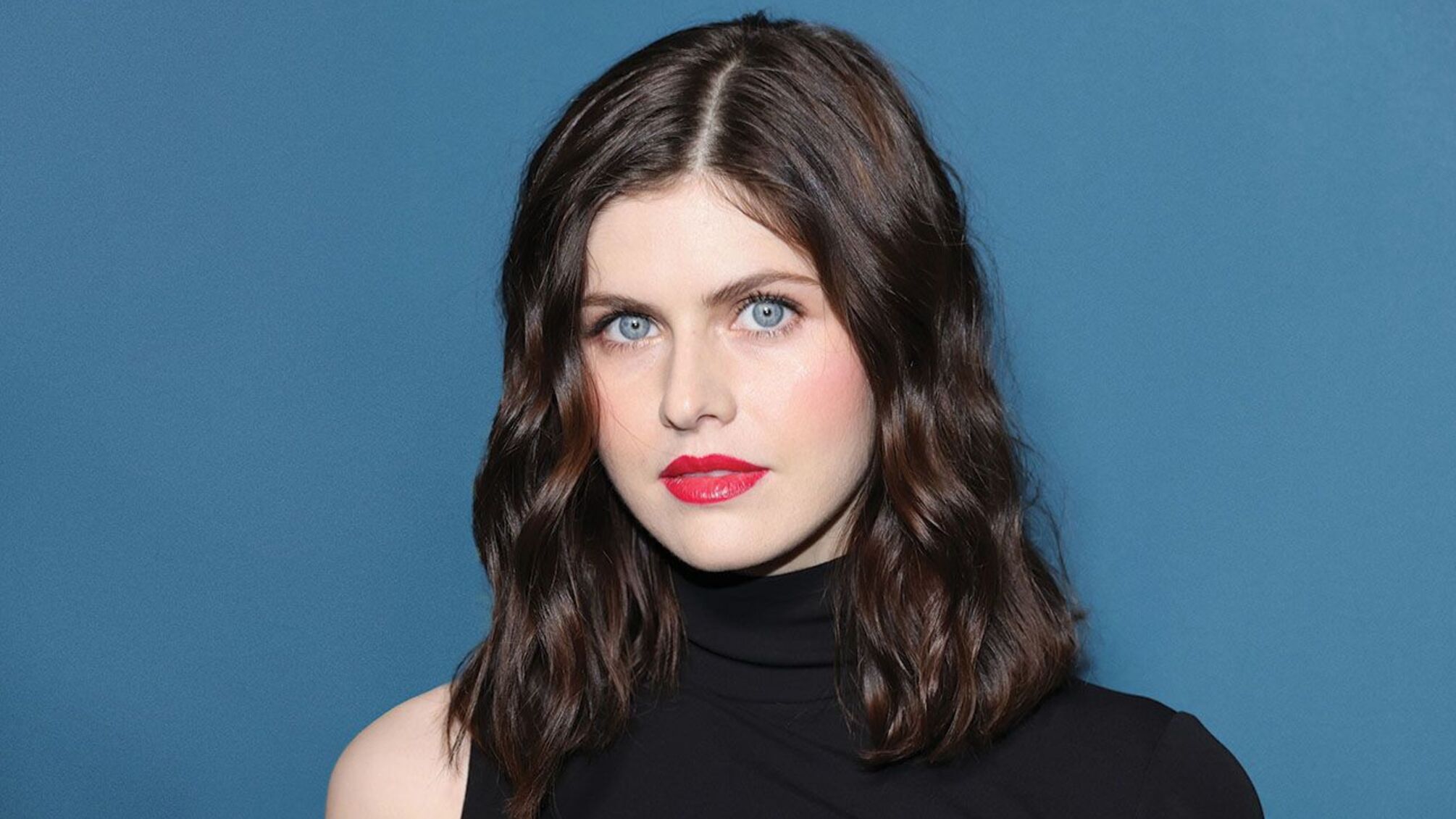 Обнаженная и одинокая: актриса Александра Даддарио показала селфи в постели