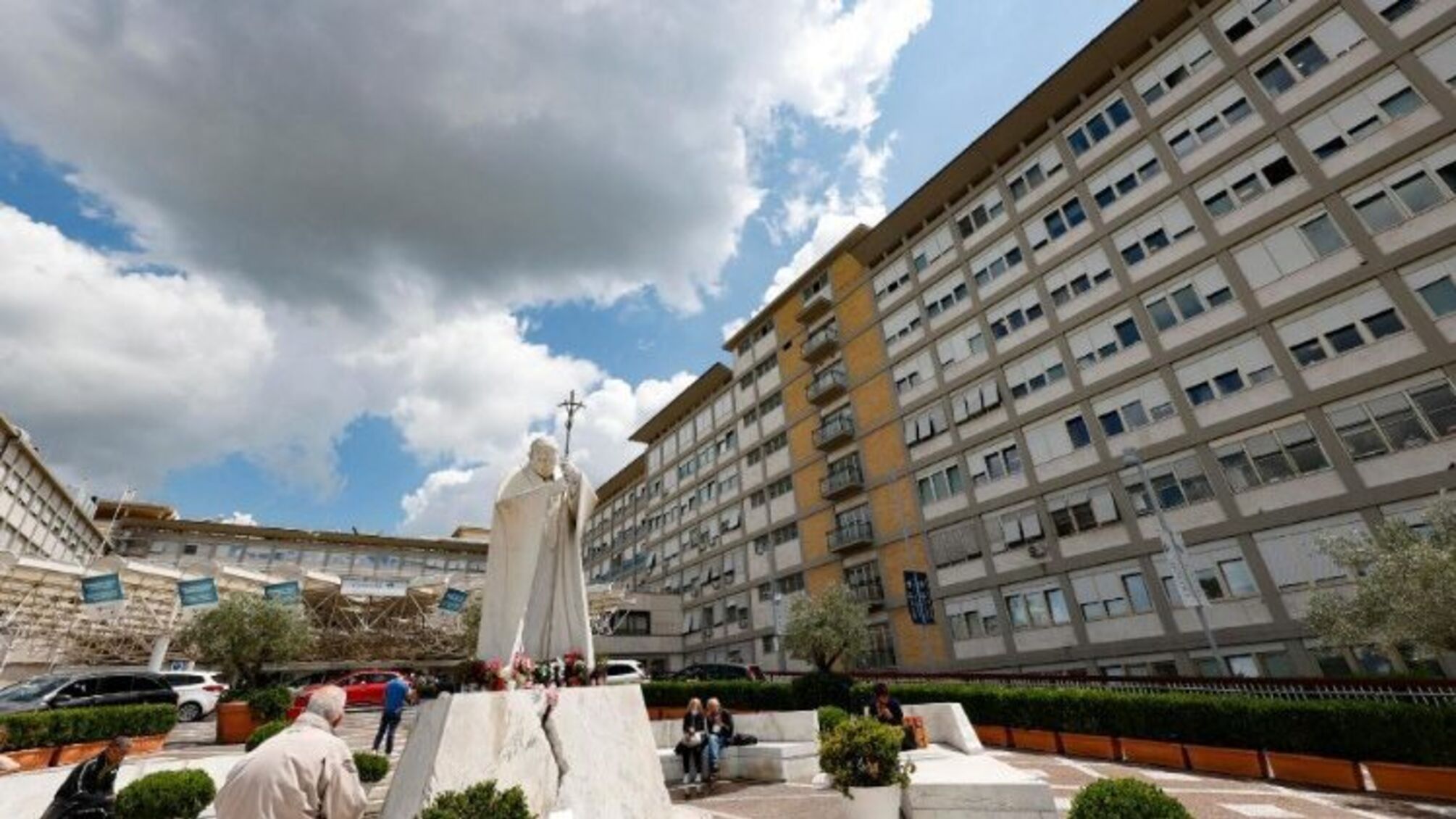 Больница Агостино Джемелли в Риме