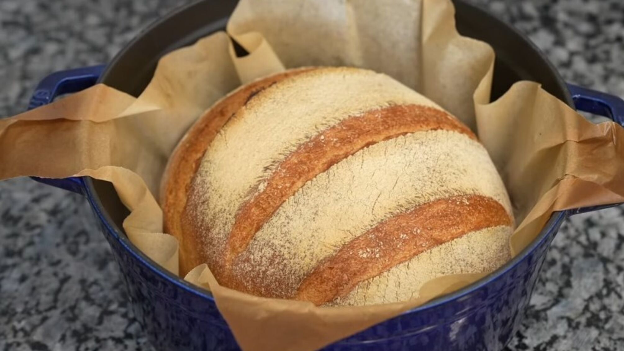 Випікайте прямо вдома: рецепт хліба в духовці
