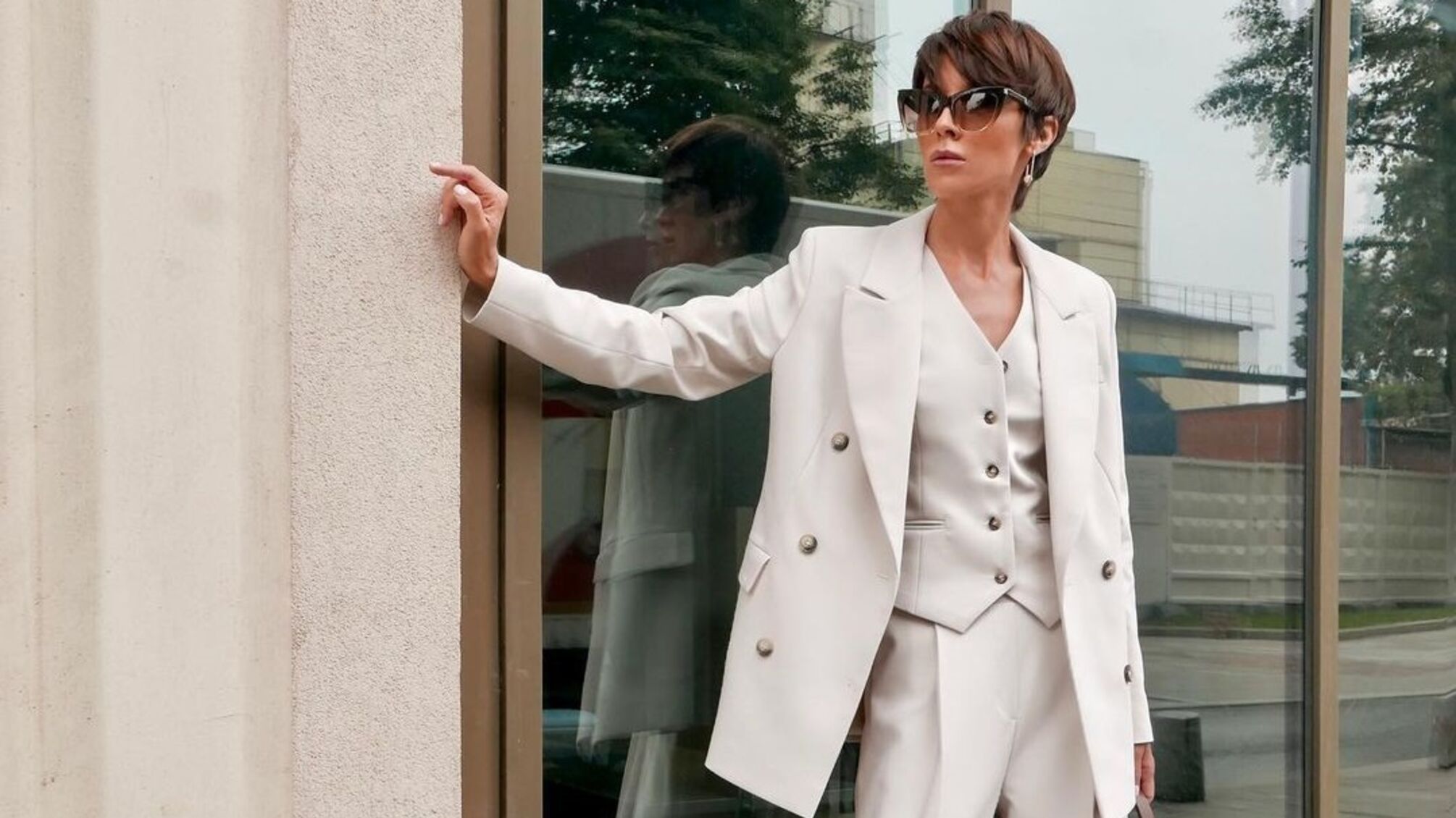 Офісний дрес-код на літо 2023: як бути в тренді