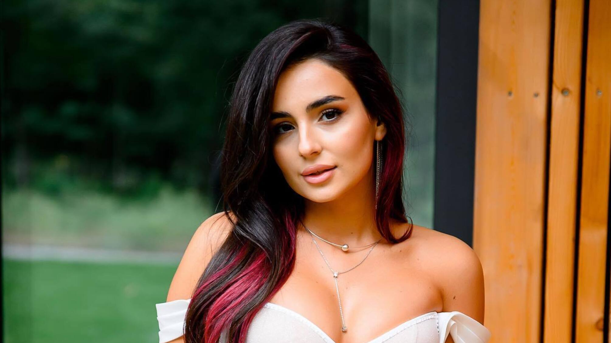 Анна Трінчер