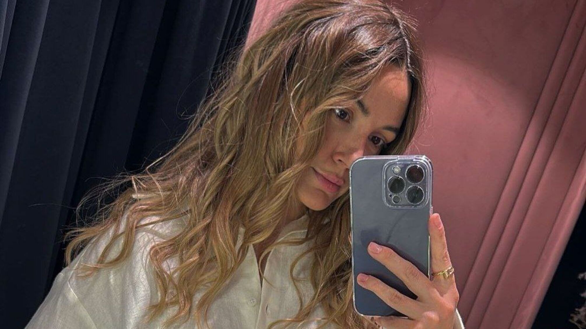 'Батькивщина-мать – завидная невеста': блоггер Конова возмутилась через герб для щита монумента за 28 миллионов