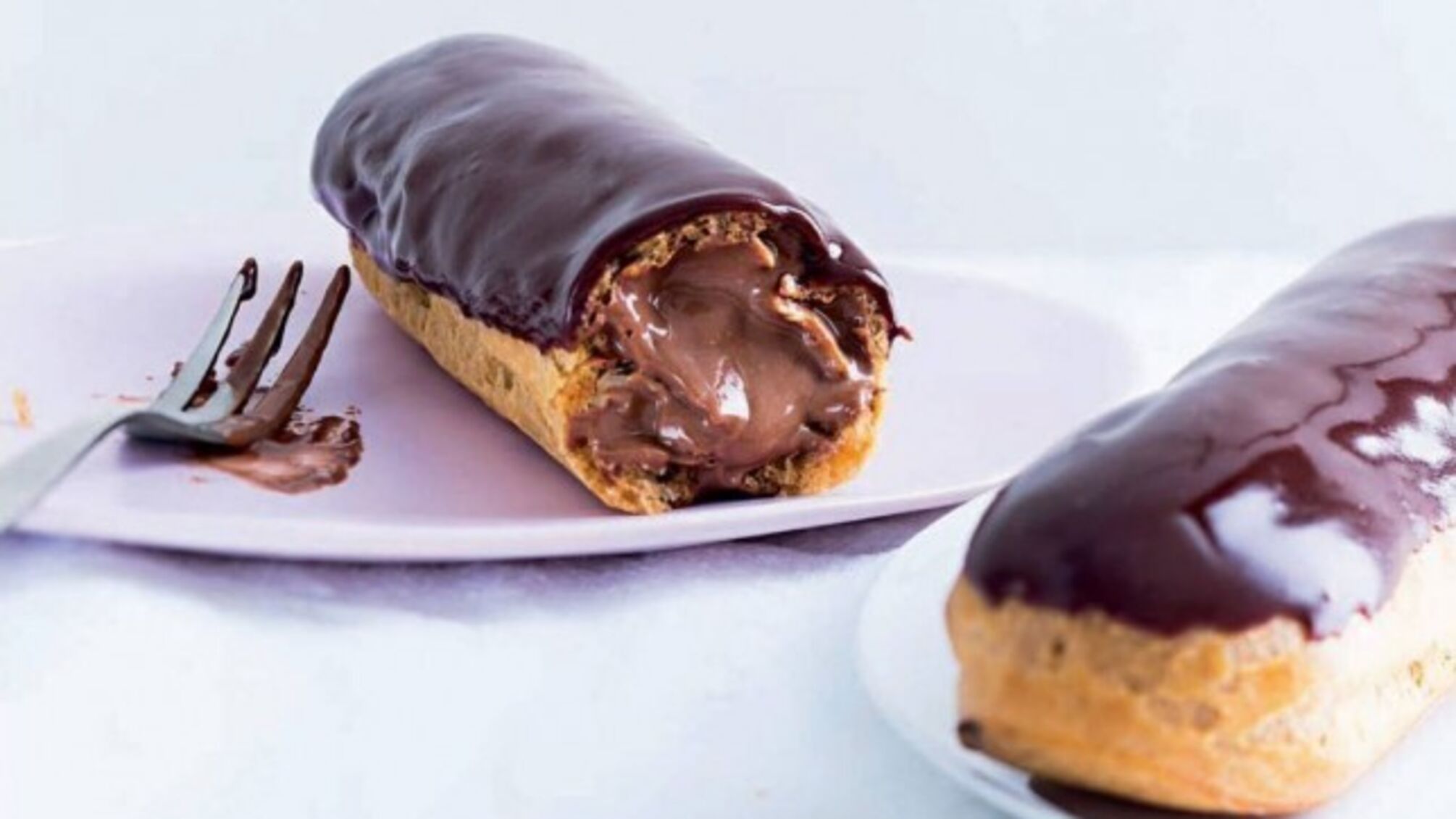 Вкусные, как в детстве: простой рецепт фирменных эклеров