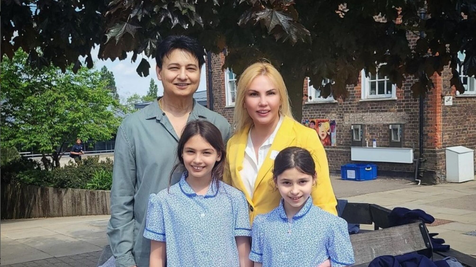 Співачка Камалія з сім’єю