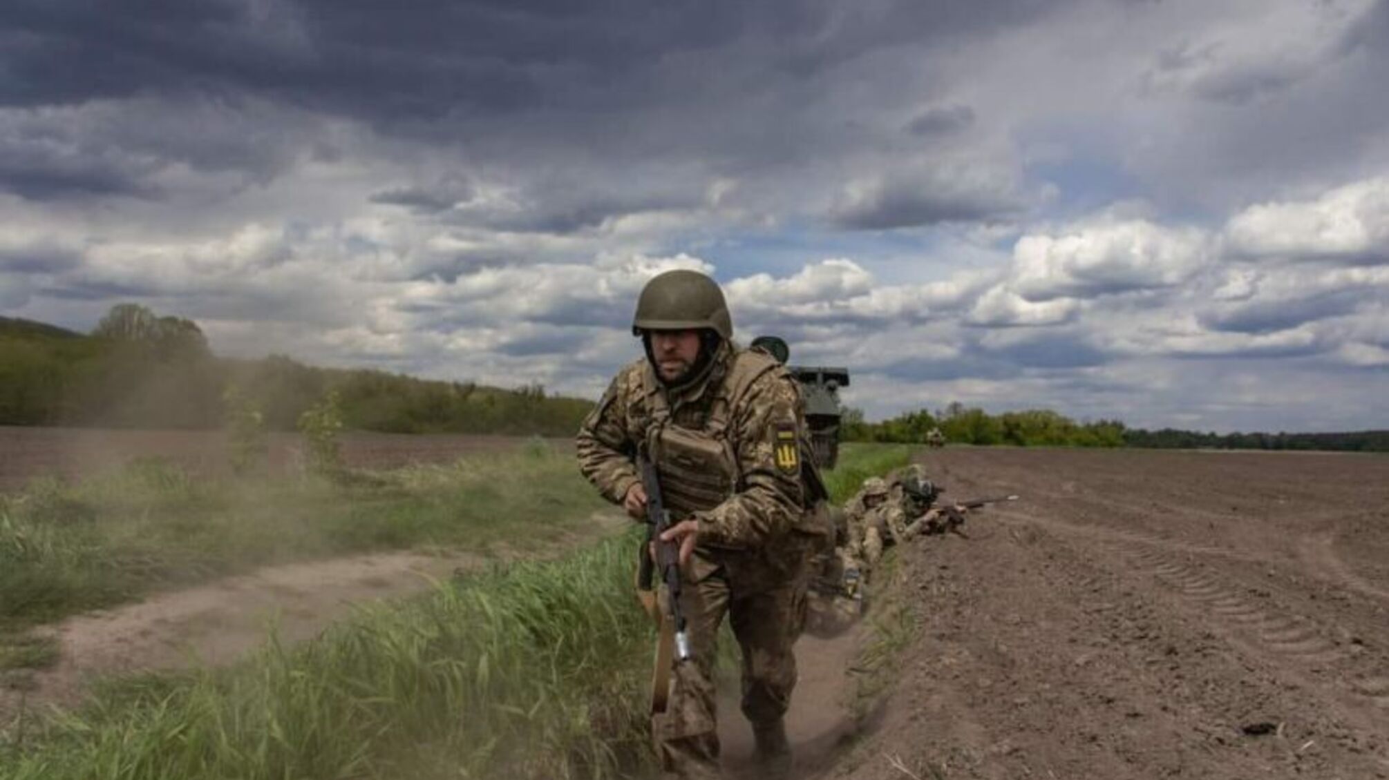 Населённые пункты и инфраструктура пострадали от вражеских ракетных и авиационных ударов на юге Украины