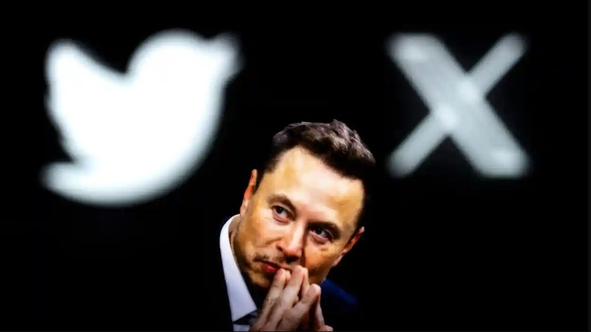 В Twitter заменили лого на X Corp