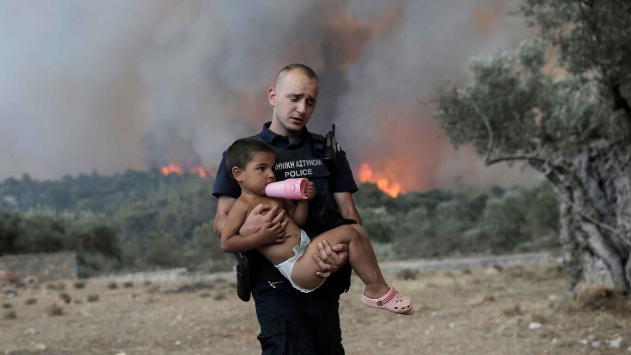 Горит Эллада: в Греции не утихают лесные пожары