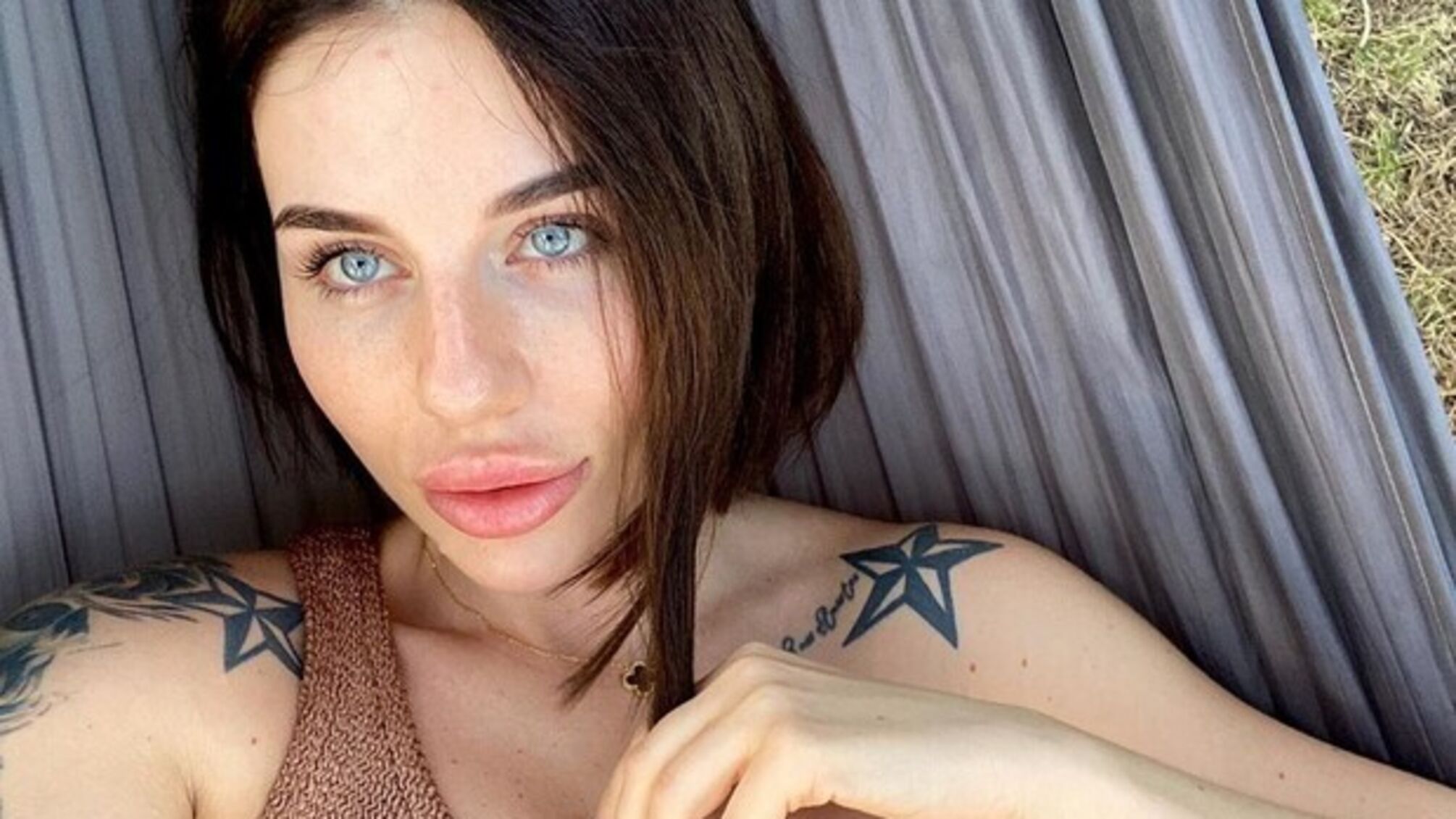 Скандальна блогерка Анна Алхім оголосила про вагітність у соцмережах