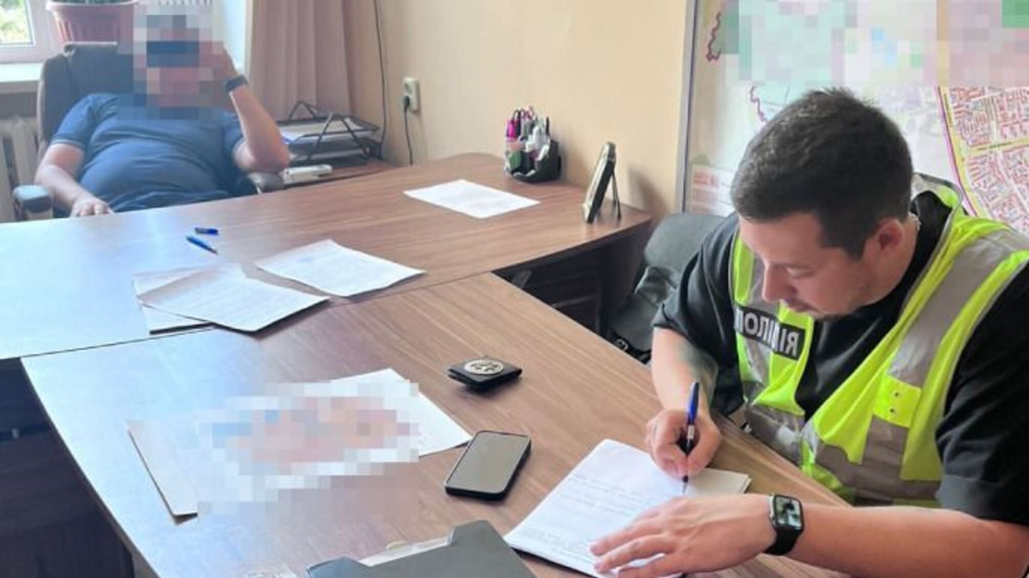 За хищение денег на укрытиях отстранили от должности начальника управления строительства, архитектуры и землепользования Святошинской РГА