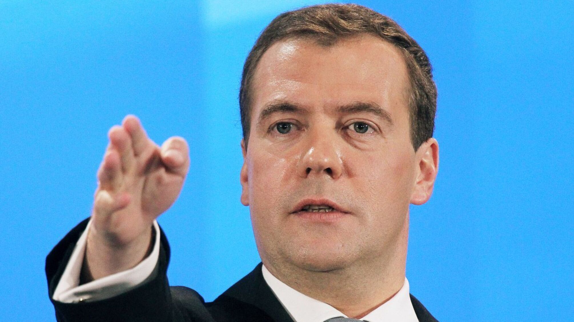 Медведев угрожает 'ядерным пожаром' в случае успеха контрнаступления Украины