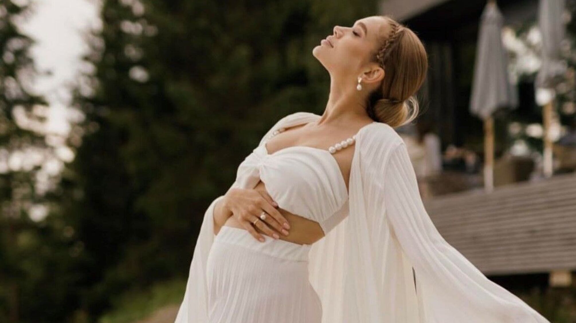 Саша Бо показала свій вішліст на гендер-паті