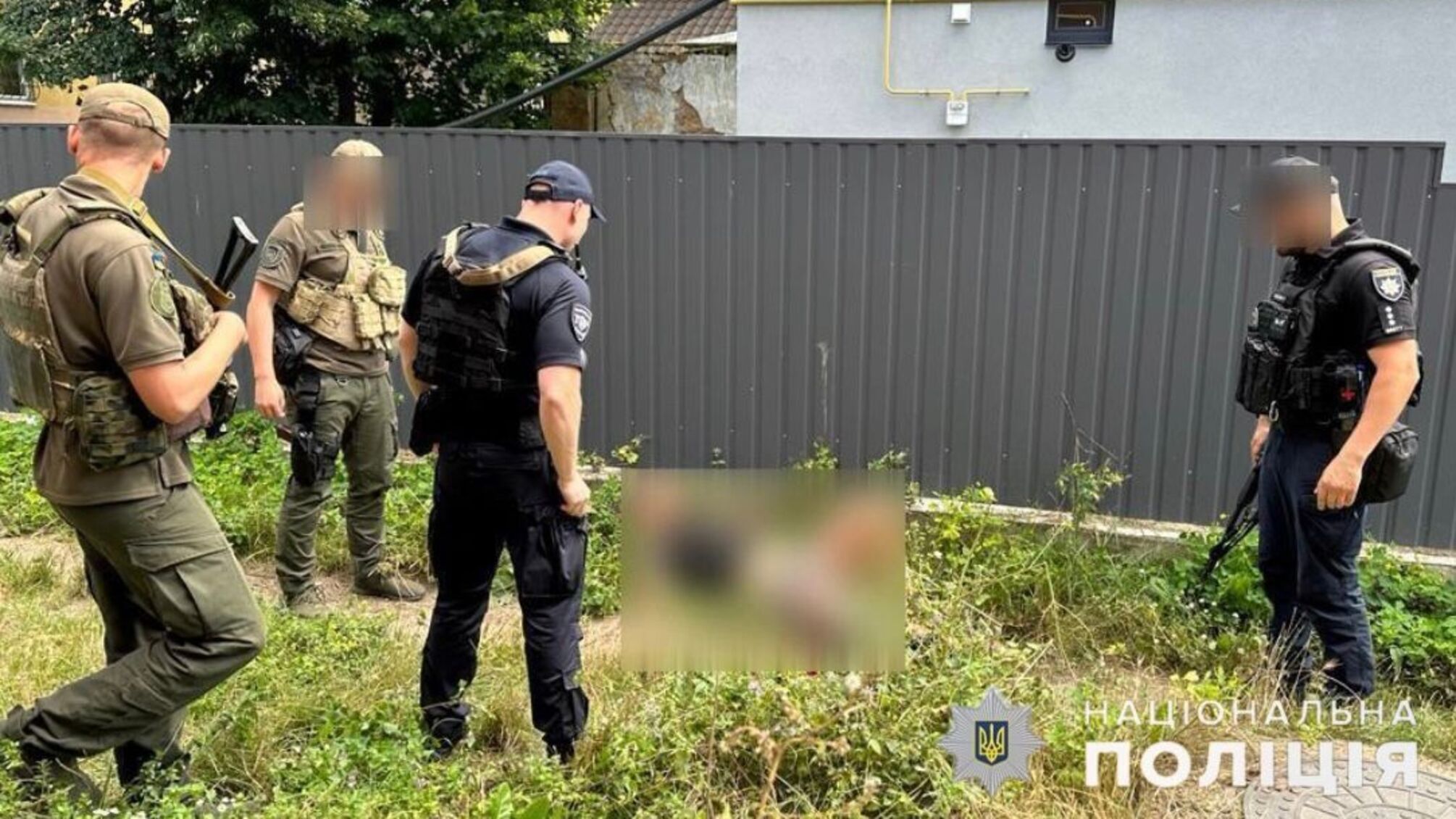 В Житомире мужчина с ножом угрожал прохожим и попытался напасть на нацгвардейца