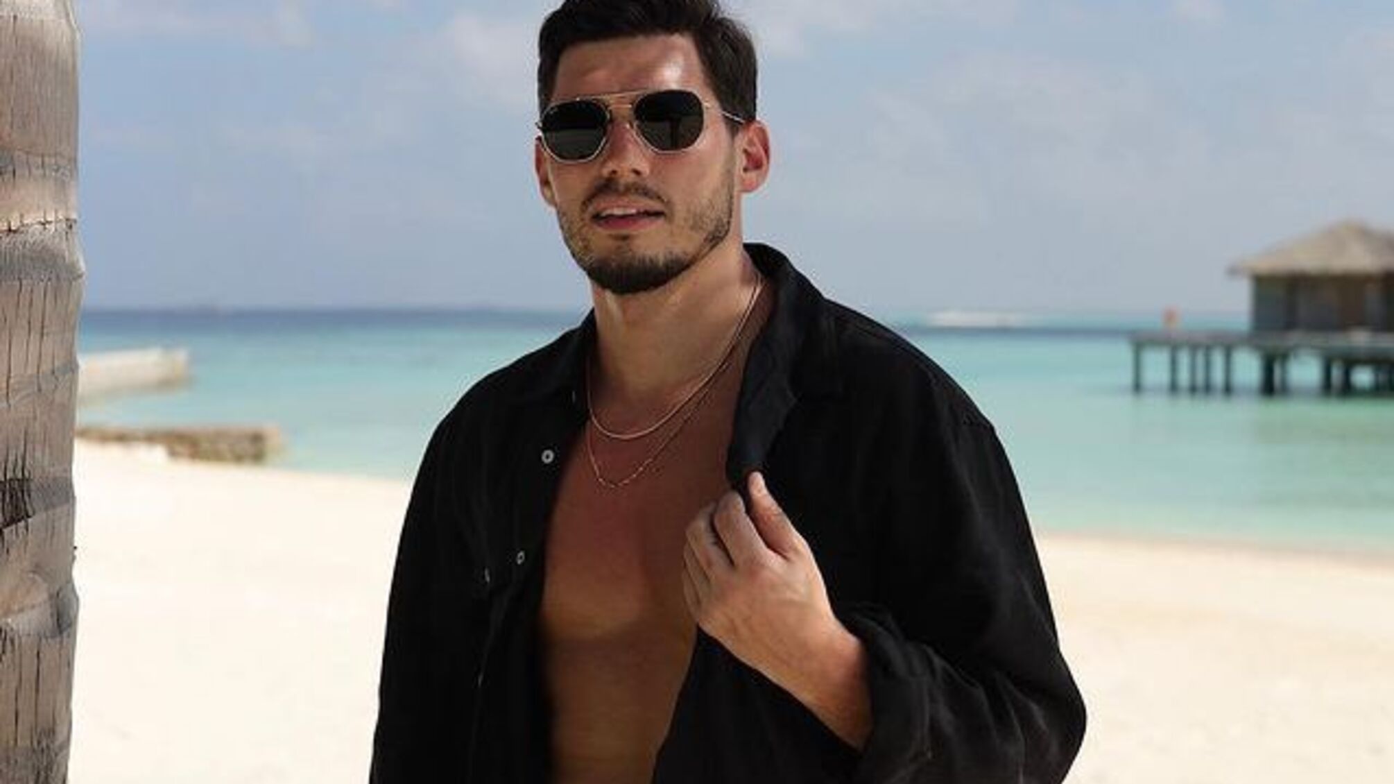 'холостяк' Добринін