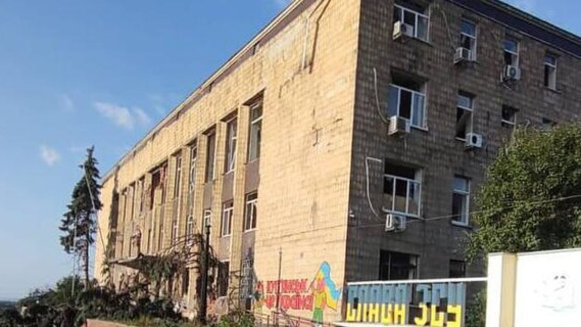 Эвакуация связана с постоянными обстрелами и высоким уровнем опасности в регионе