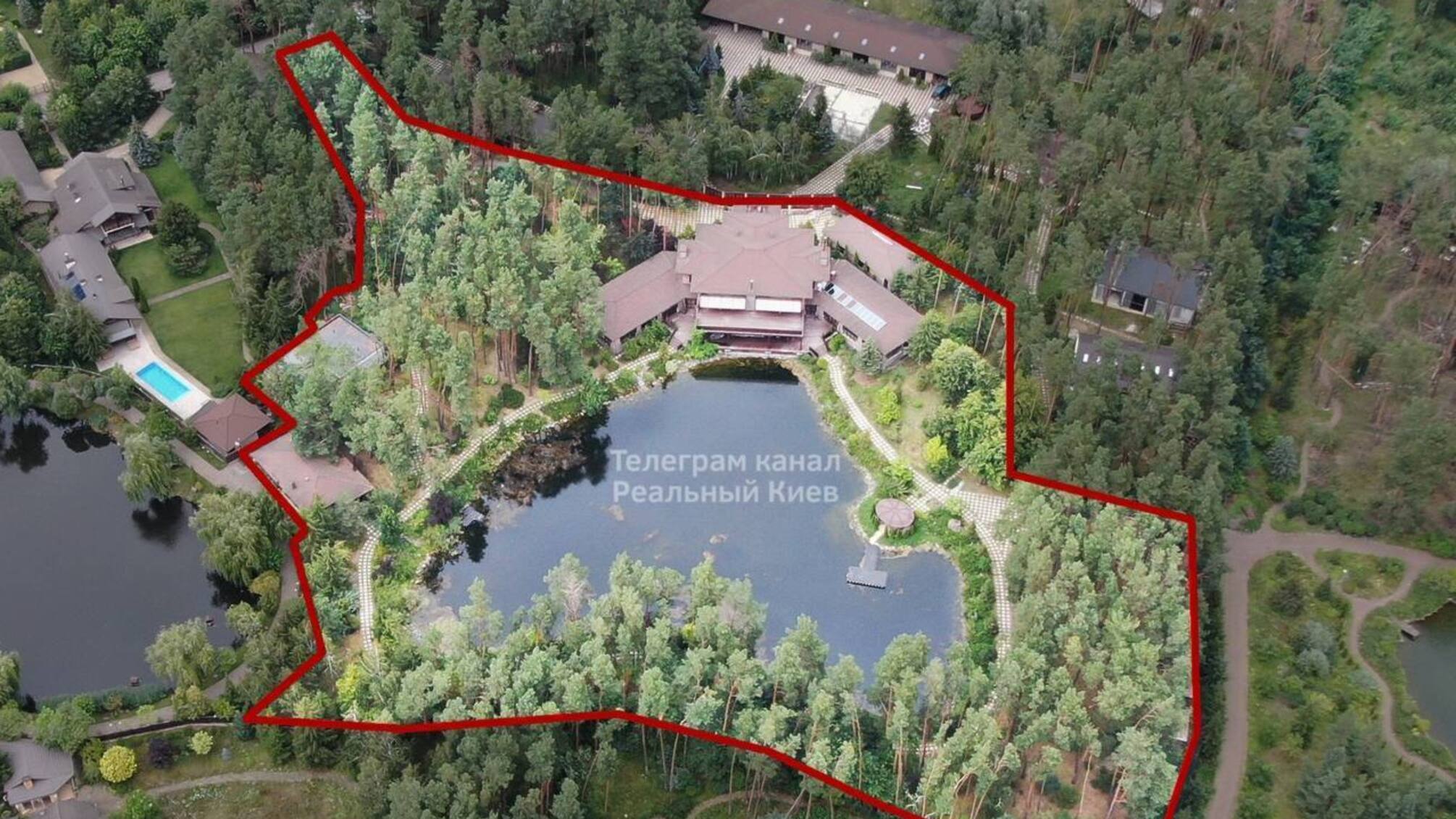 В имении Симоненко все кричит роскошью и расточительностью