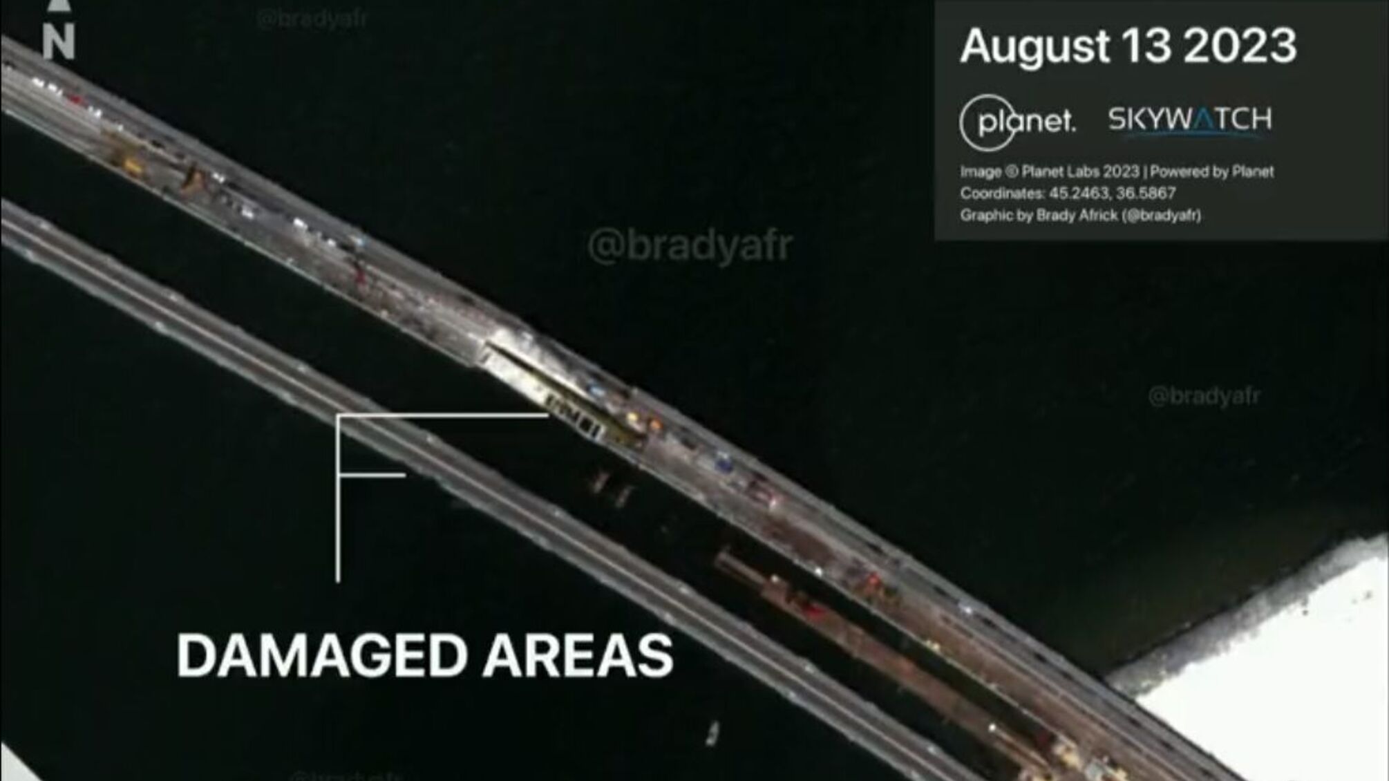 Супутникові знімки Кримського мосту за 13 серпня 