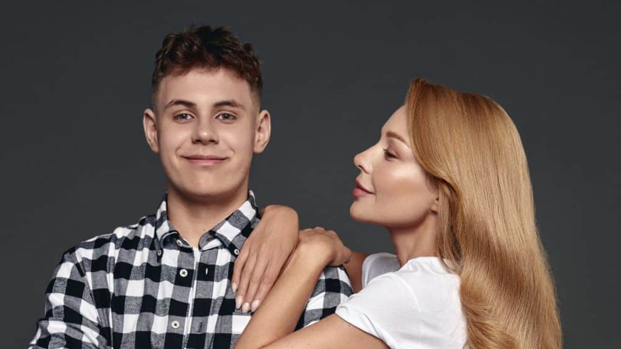 'Мы любим тебя, наш папа': Тина Кароль призналась в любви мужу на 10-ю годовщину его смерти