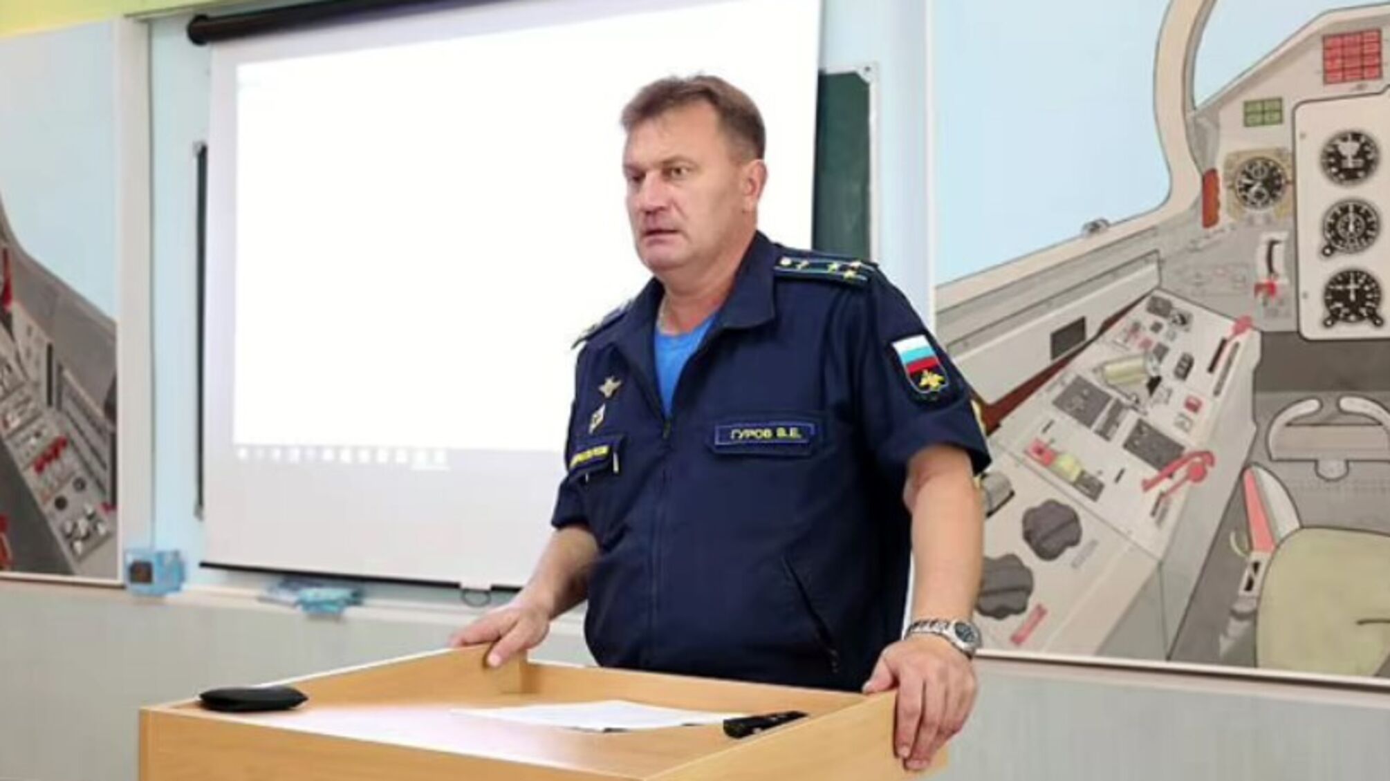 В российской Адыгее в авиакатастрофе погиб руководитель учебной авиабазы Гуров