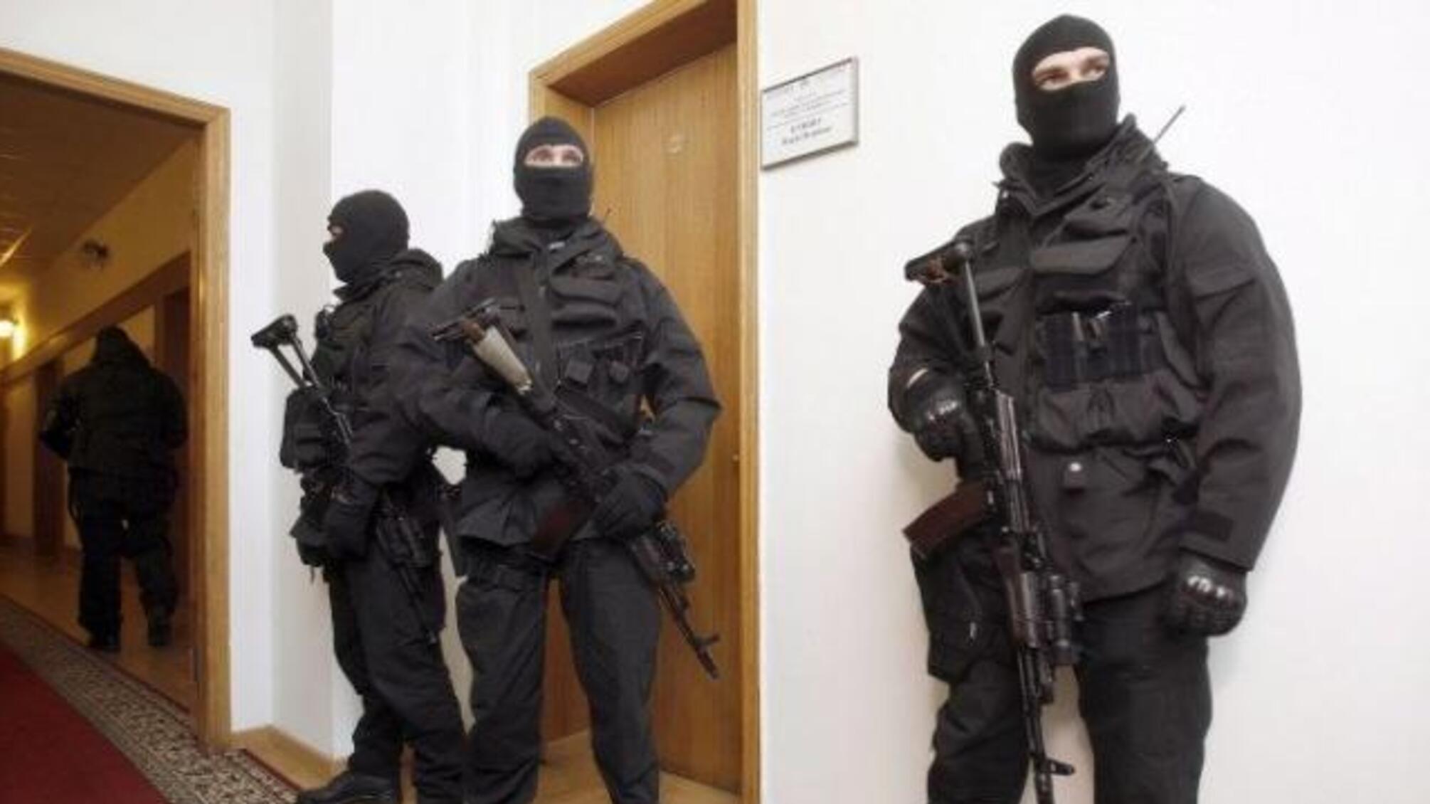 В украинских военкоматах продолжаются проверки и обыски