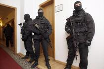 В українських військкоматах тривають перевірки та обшуки 