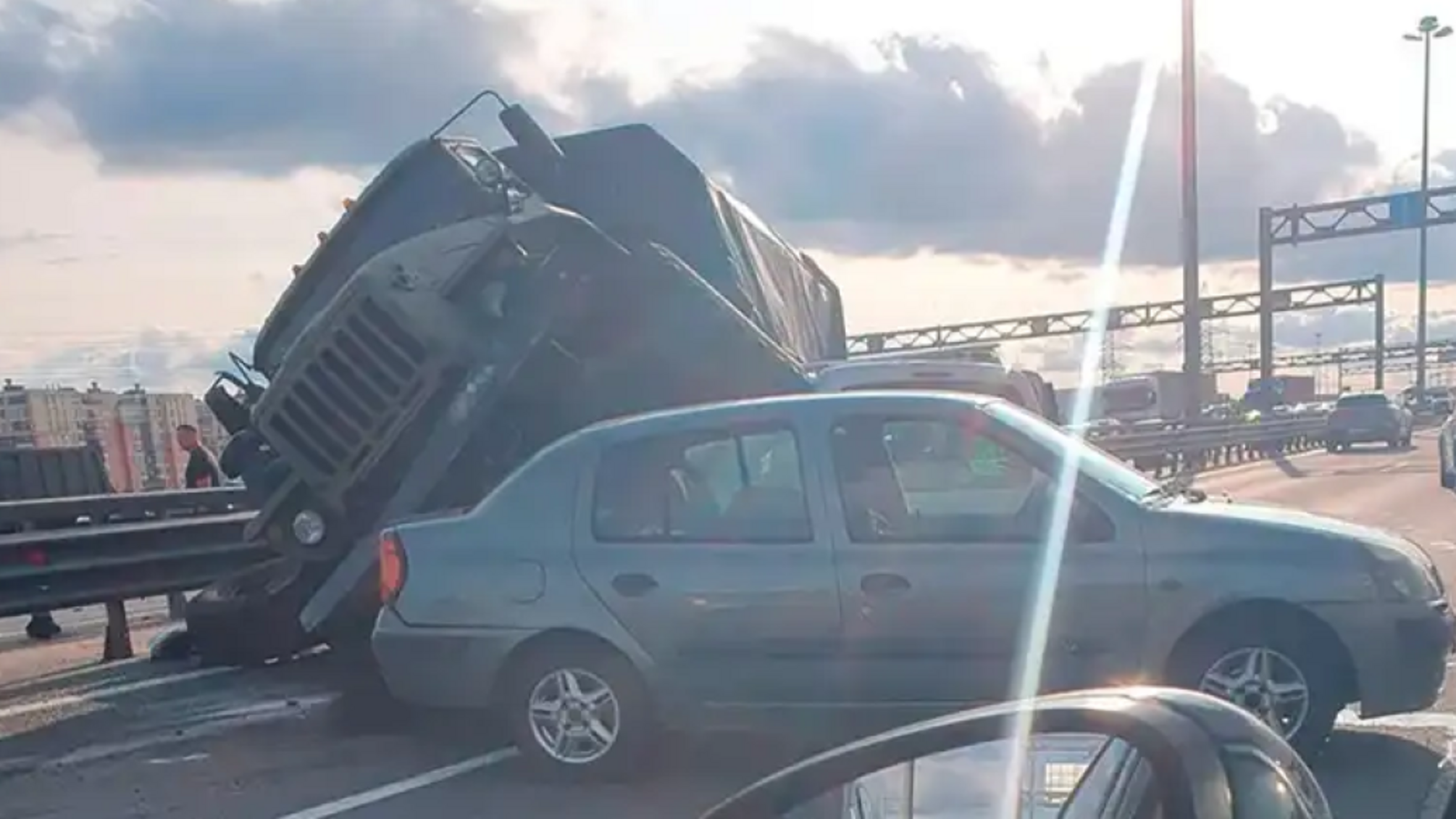 Самоликвидировались: возле Петербурга произошло ДТП с росгвардейцами