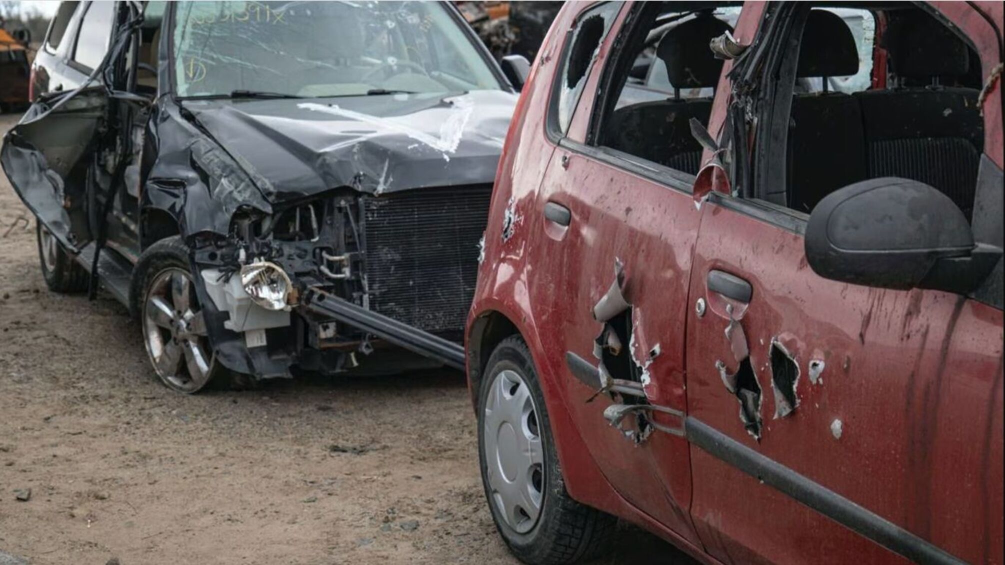 Бойцы 98 дивизии ВС рф расстреляли авто киевлянина в Буче и закопали его