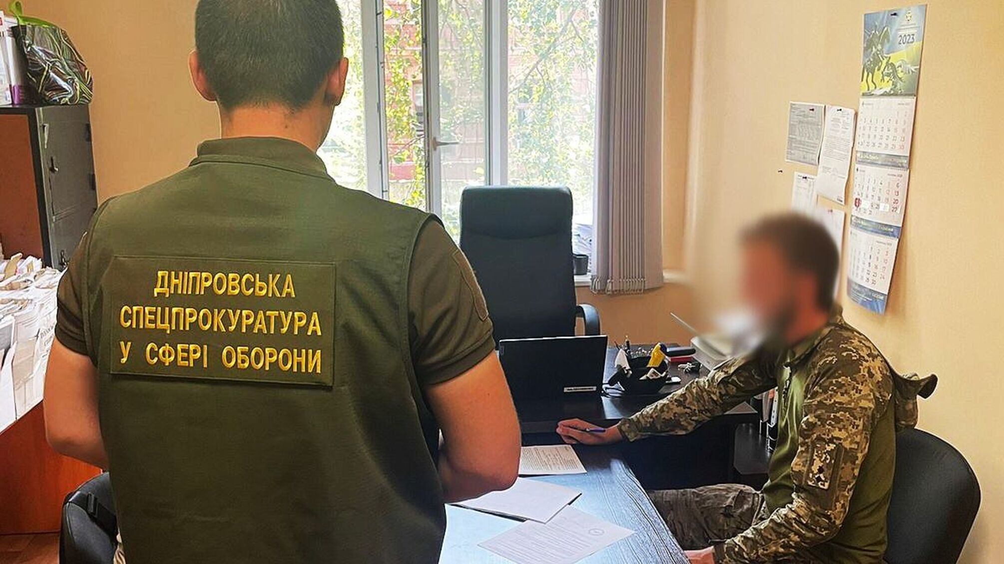 На Дніпропетровщині військком здав у ломбард квадрокоптери і радіотехніку на пів мільйона, – Офіс Генпрокурора