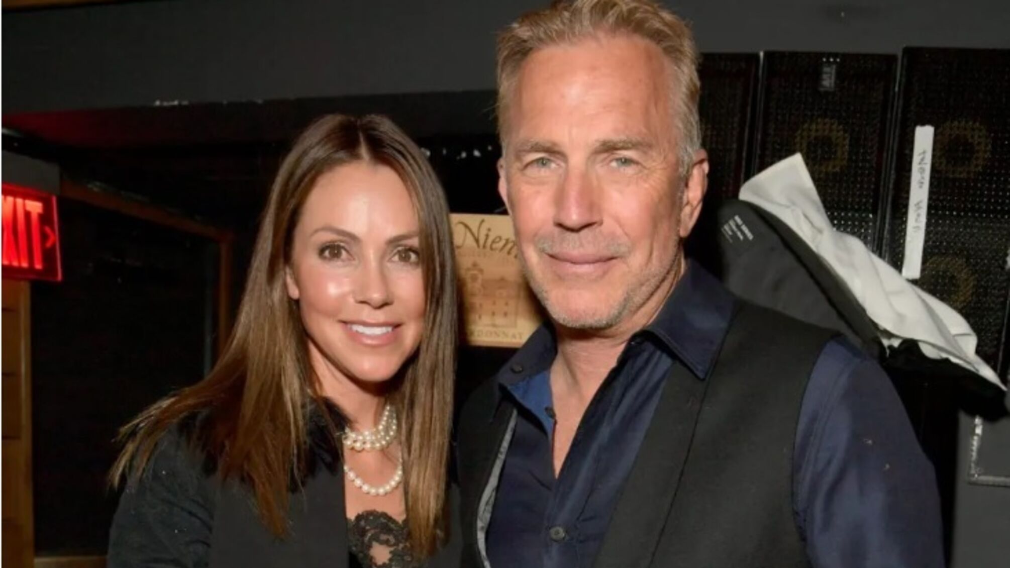 Пара воспитывает троих общих детей