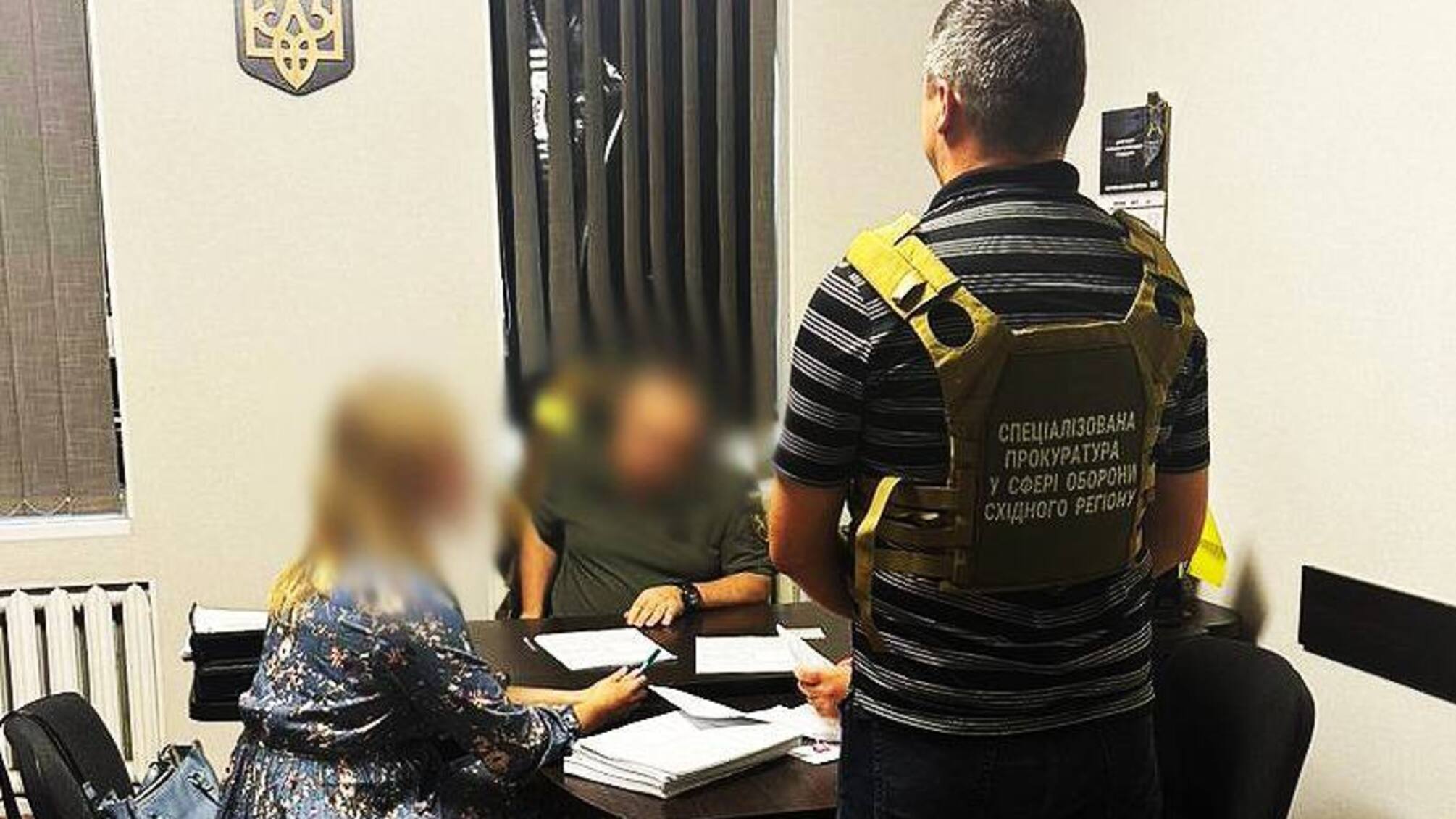В Харьковской области, как сообщают в ДСР и Офисе Генпрокурора, сообщили о подозрении руководству военкомата