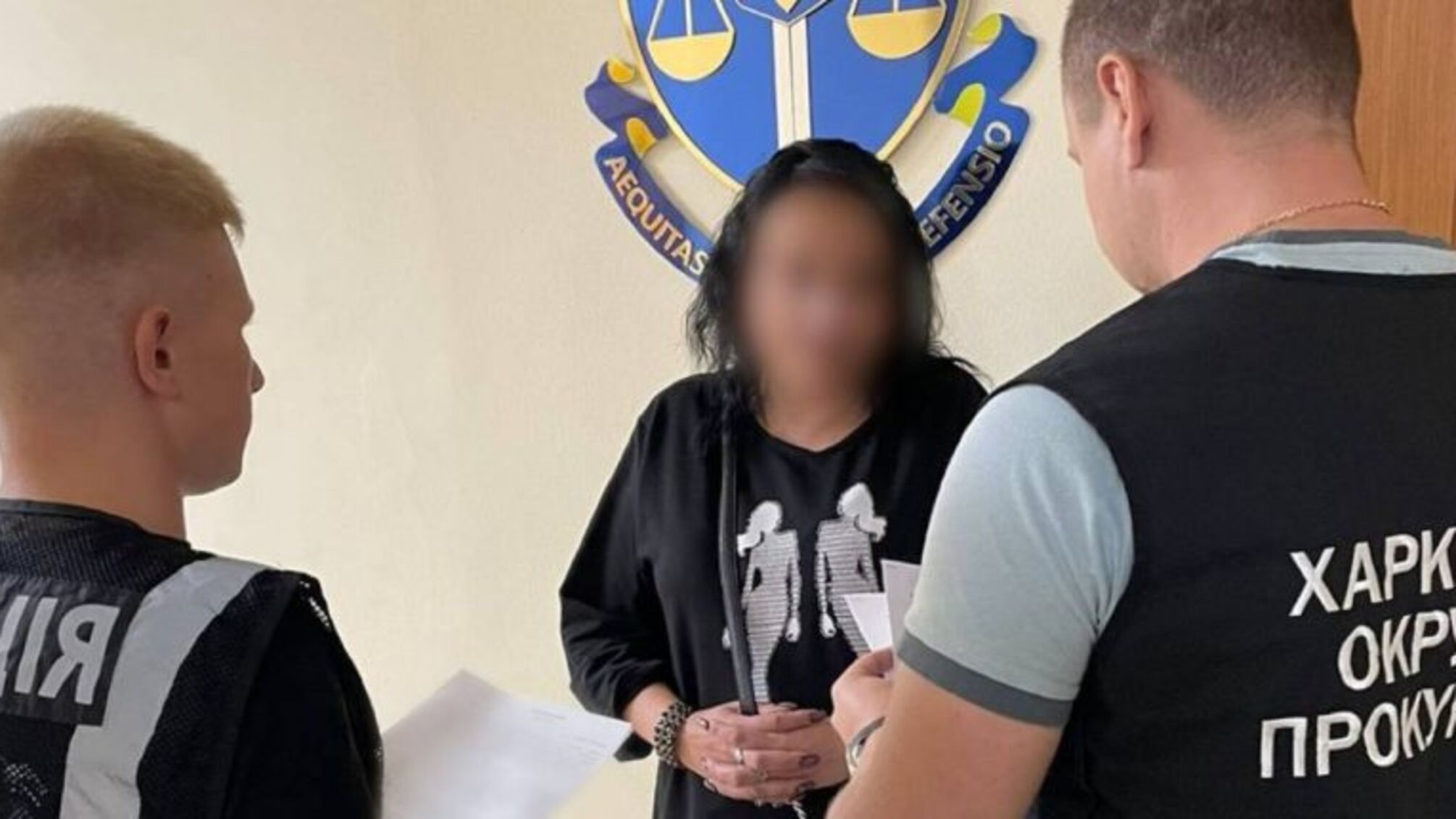 Рассказывала полицейским, что ждет 'освобождения' Харьковской области: коллаборантке вручили подозрение