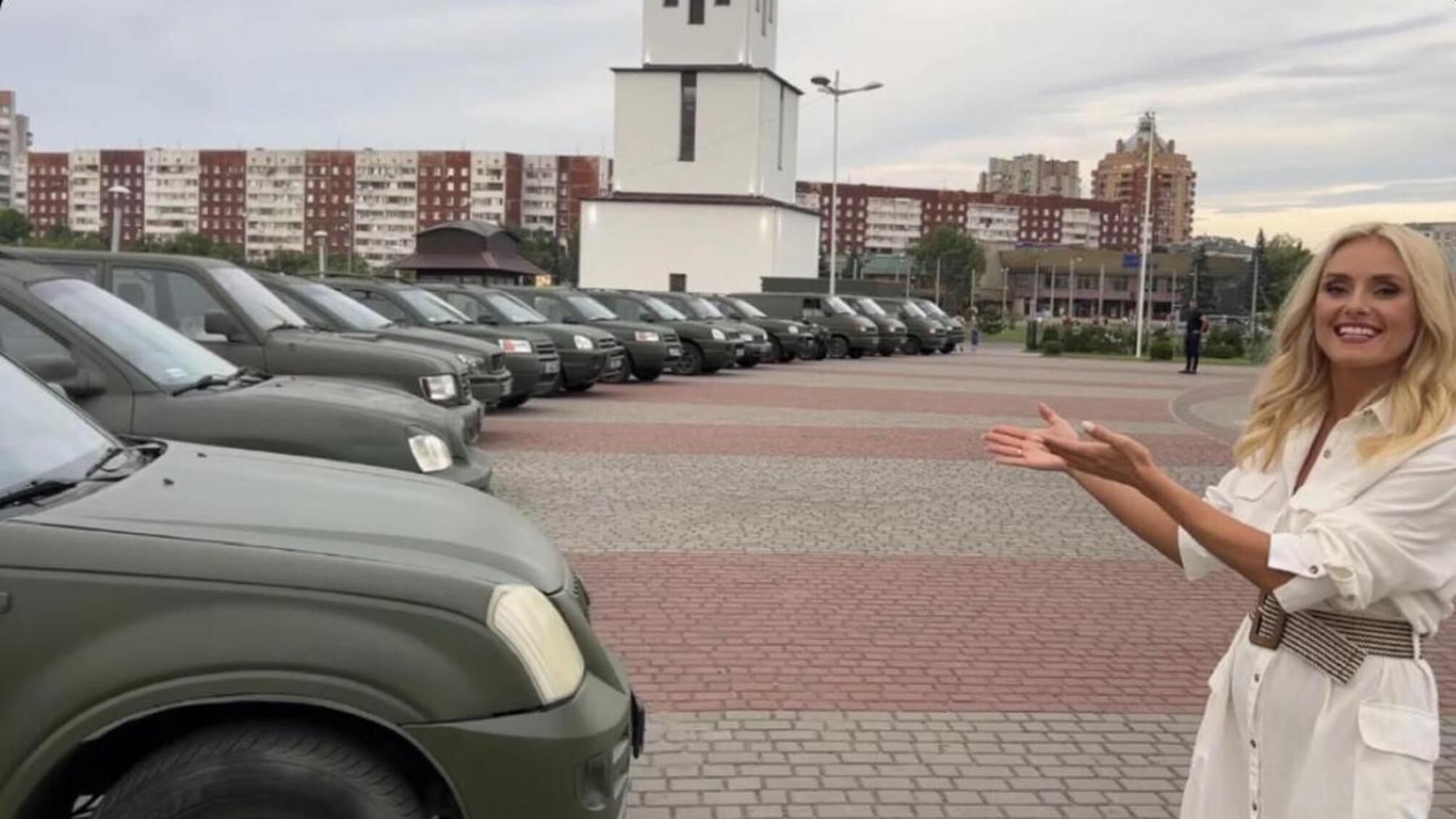 Ірина Федишин придбала ще 16 авто для ЗСУ за гроші зібрані в концертному турі Європою